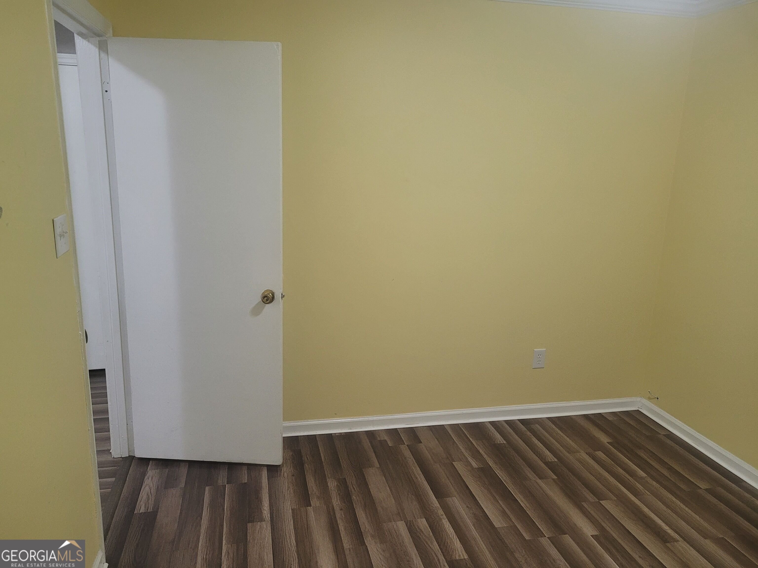 1100 N Reddick Road Property Photo 9