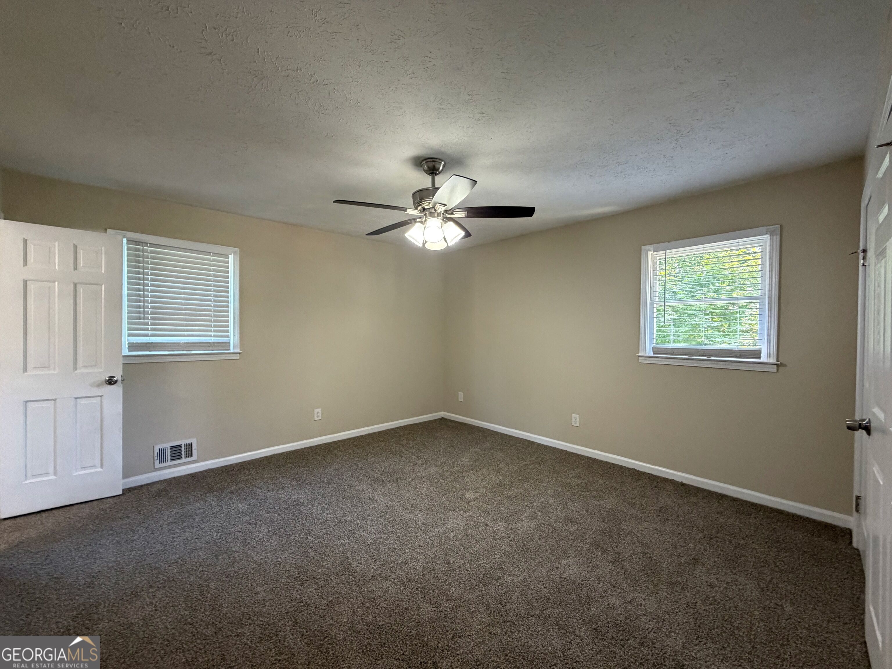 4920 Duncan Drive Property Photo 16