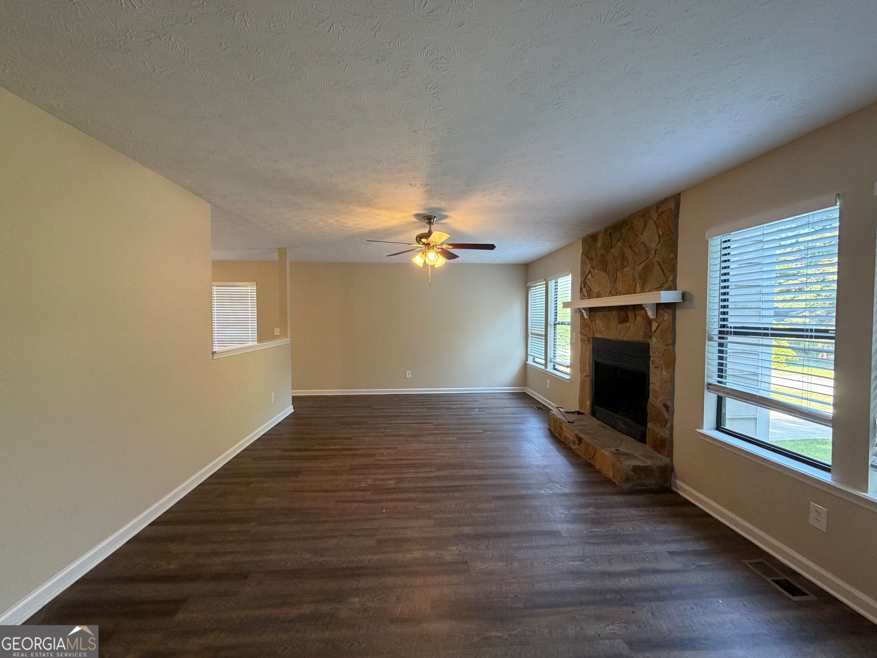 5236 Pine Way Road Property Photo 3