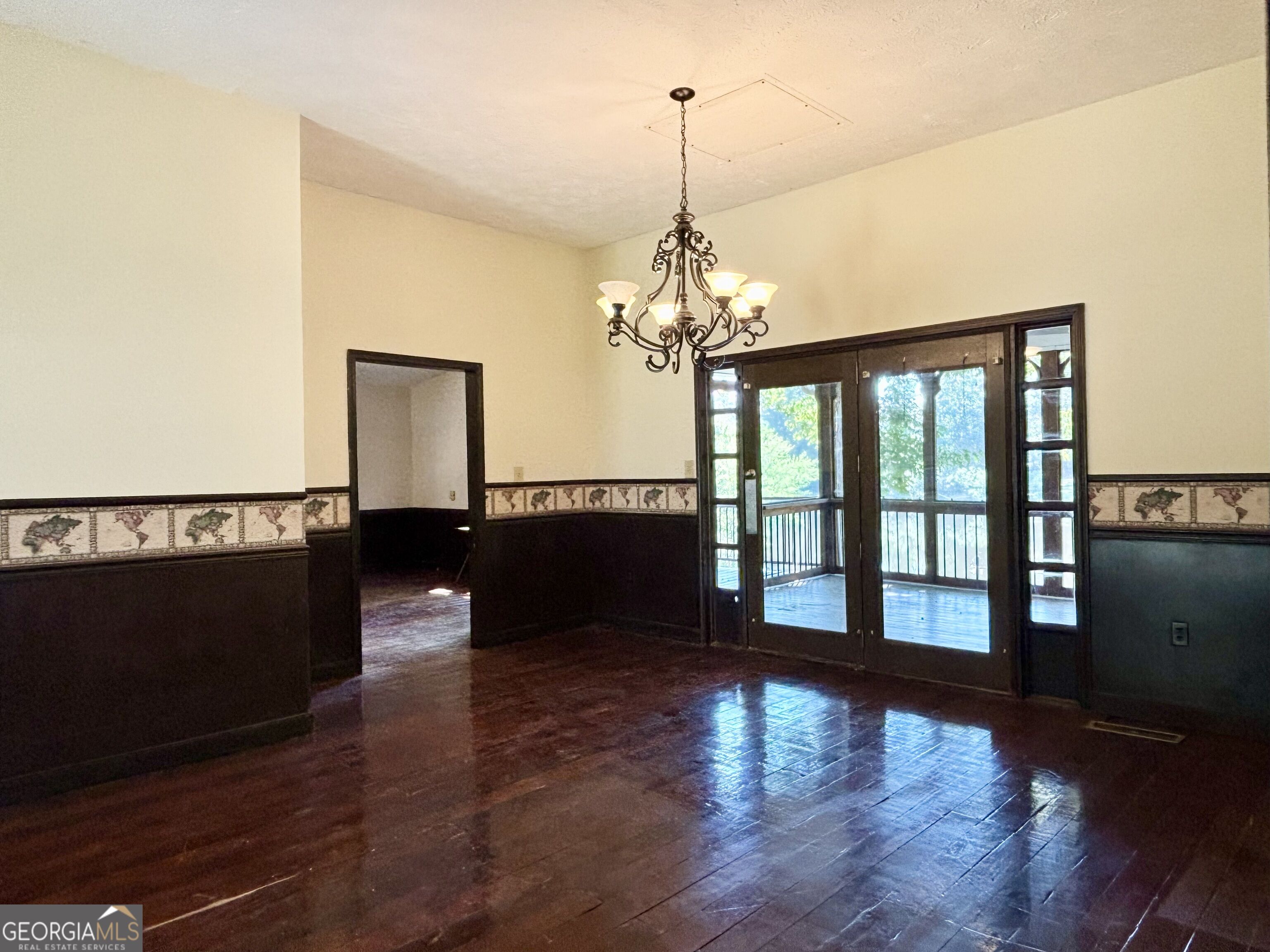 557 Benttree Circle Property Photo 32