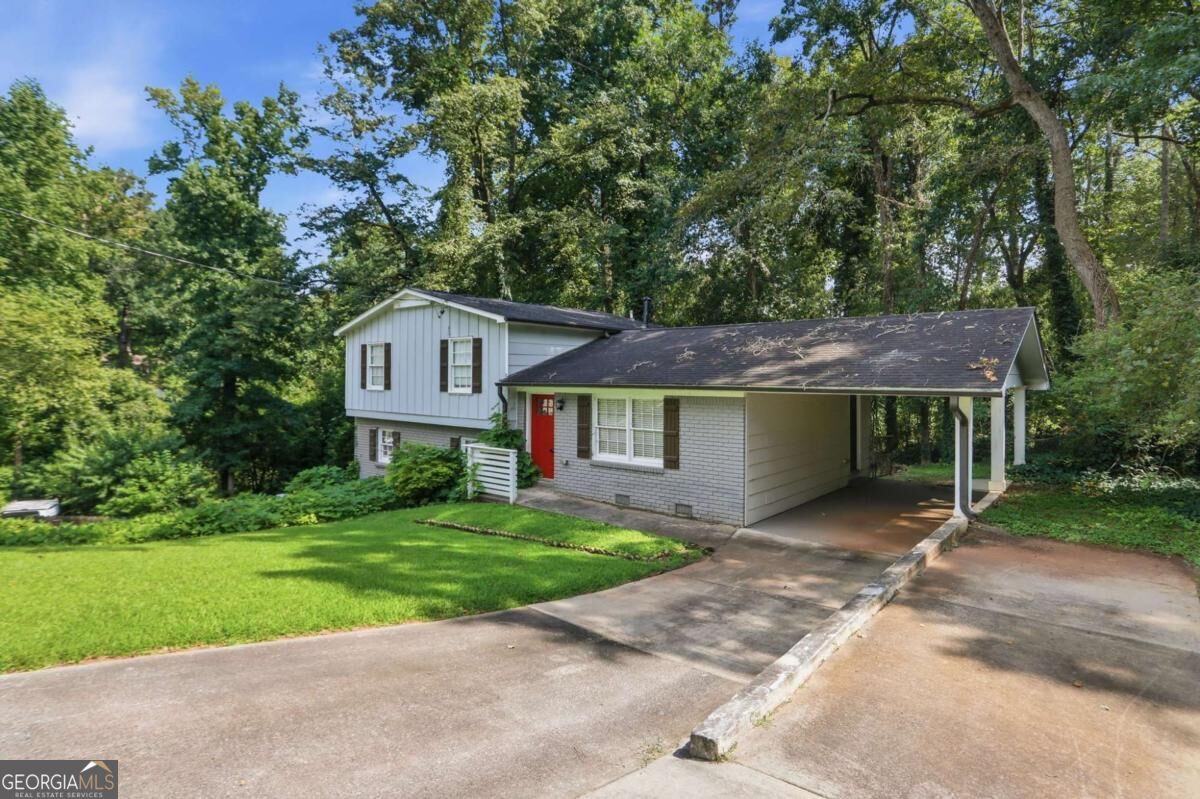 1633 Pine Glen Circle Property Photo 1