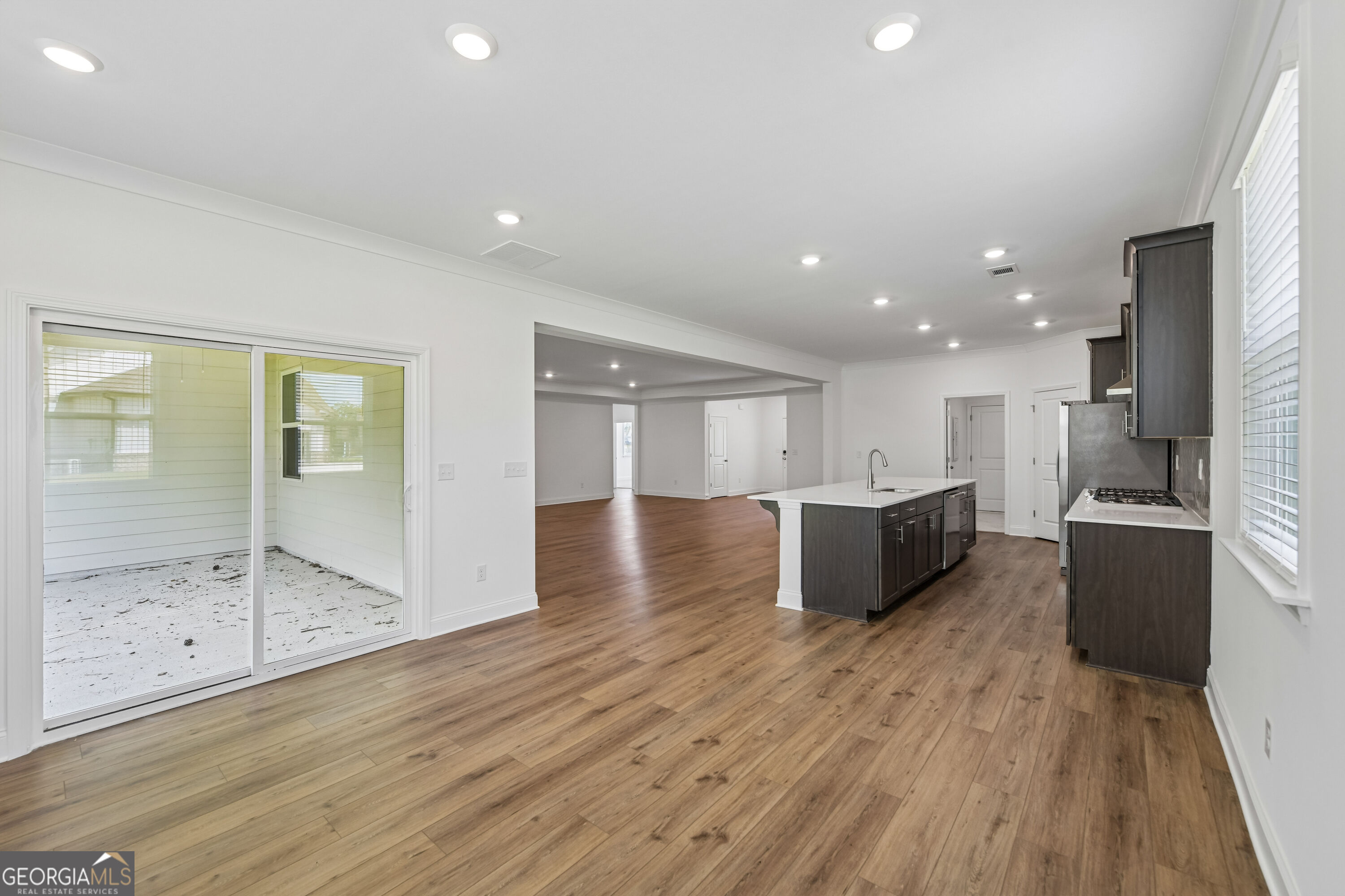 230 Flat Shoal Drive Property Photo 3