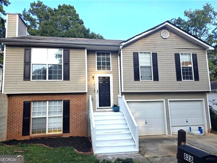 828 Tradd Court Property Photo 1