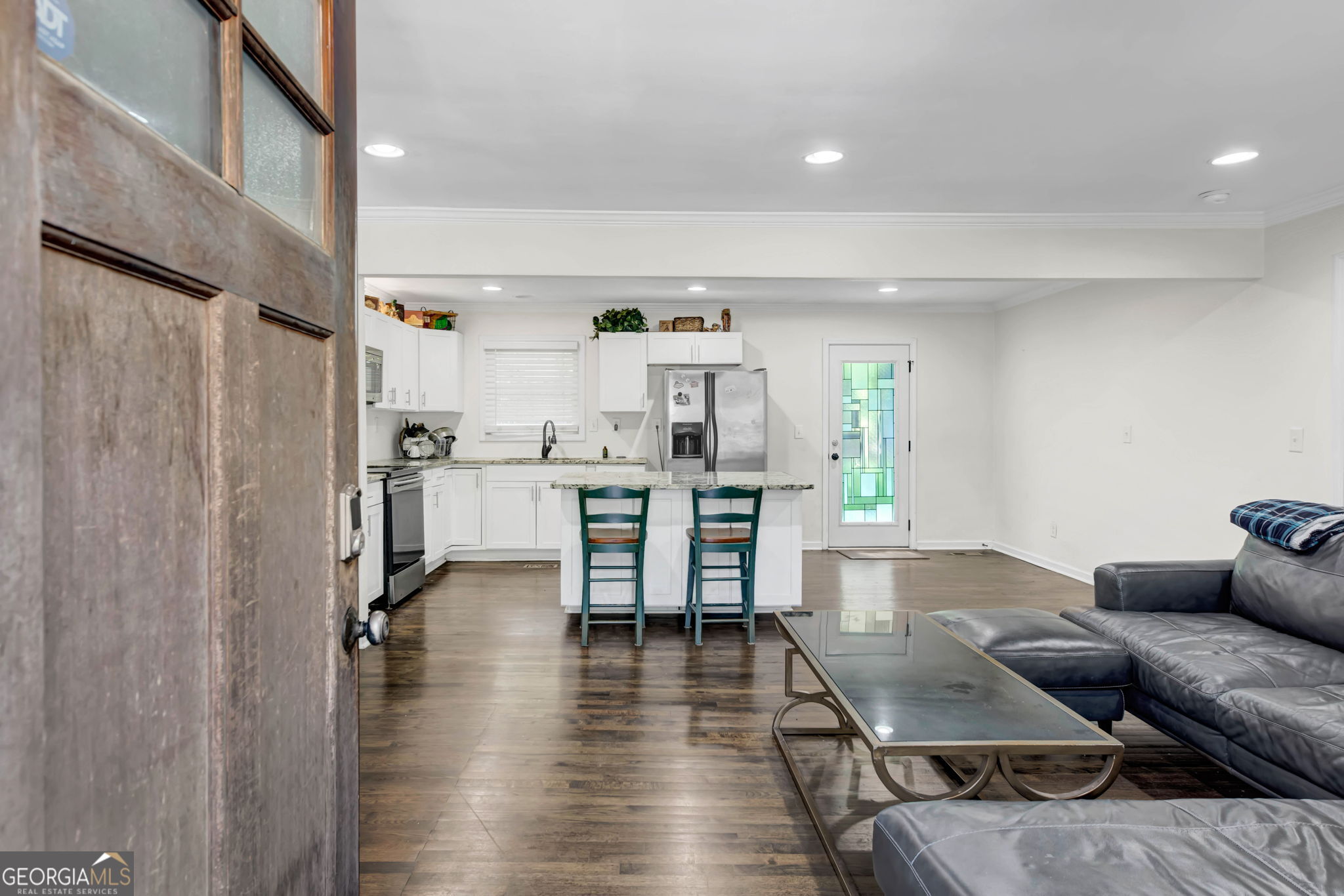 740 Tara Circle Se Property Photo 4