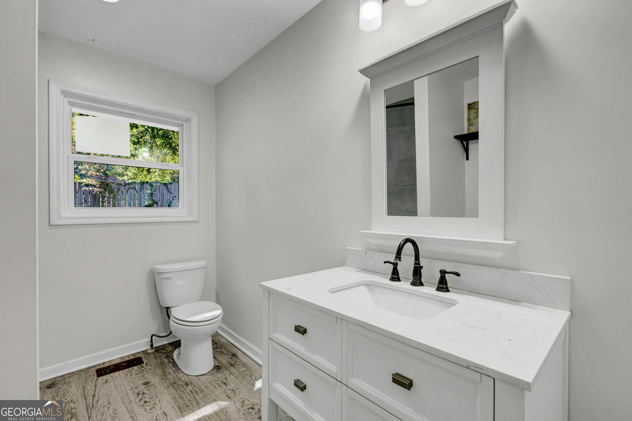 740 Tara Circle Se Property Photo 14
