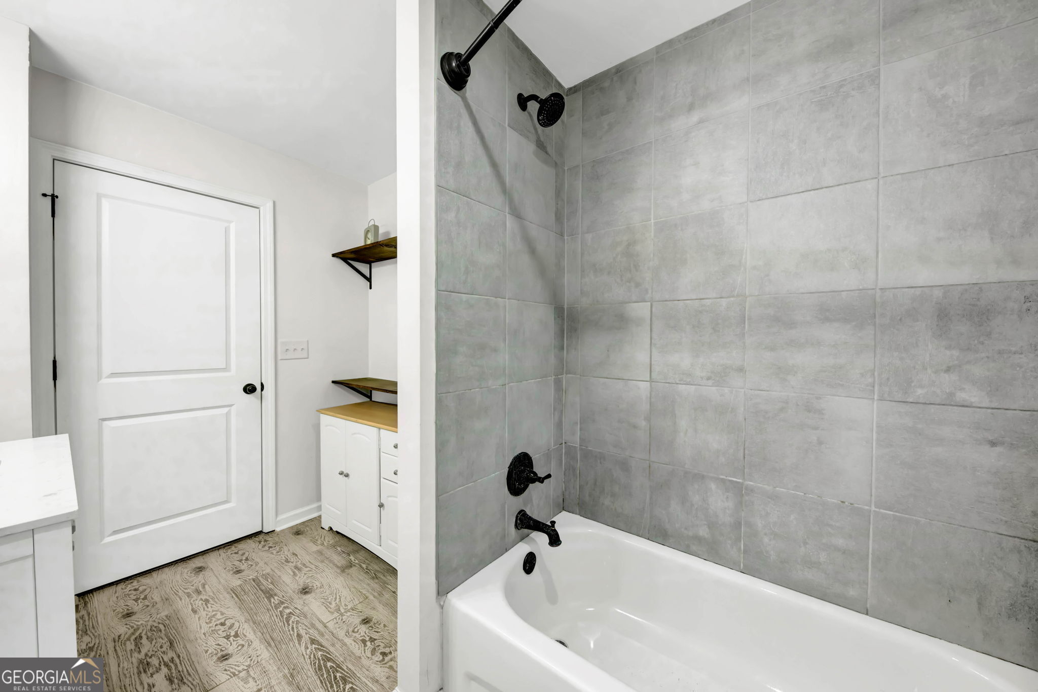 740 Tara Circle Se Property Photo 15