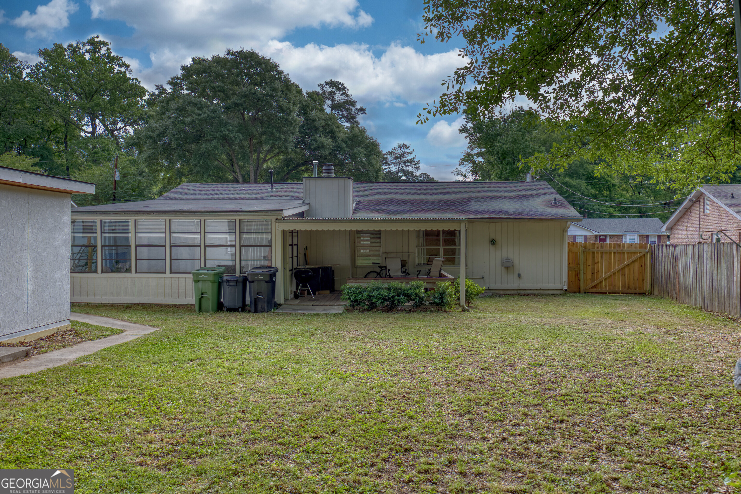6517 Charter Oaks Circle Property Photo 23