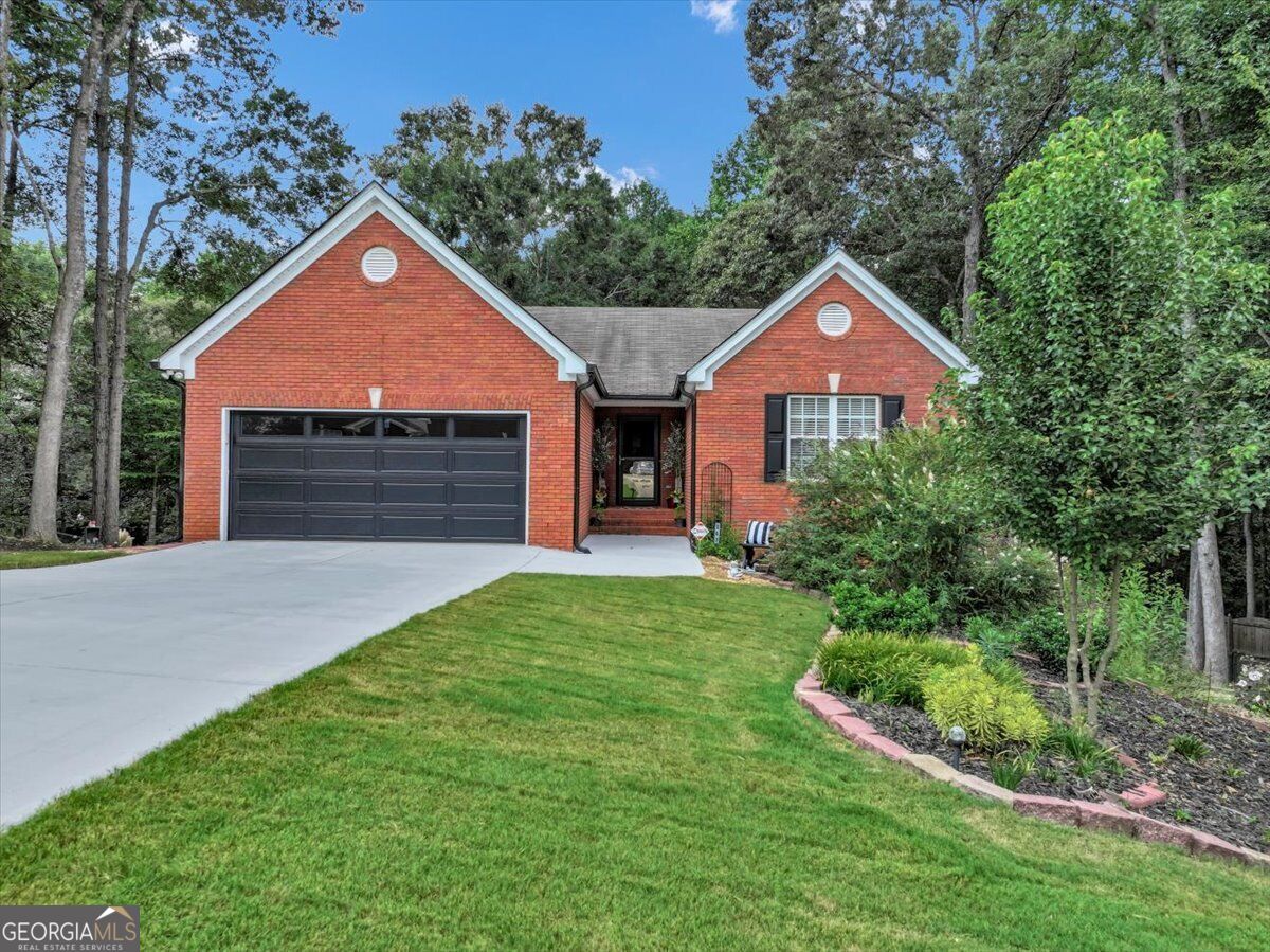 203 Jackson Park Drive Property Photo 1