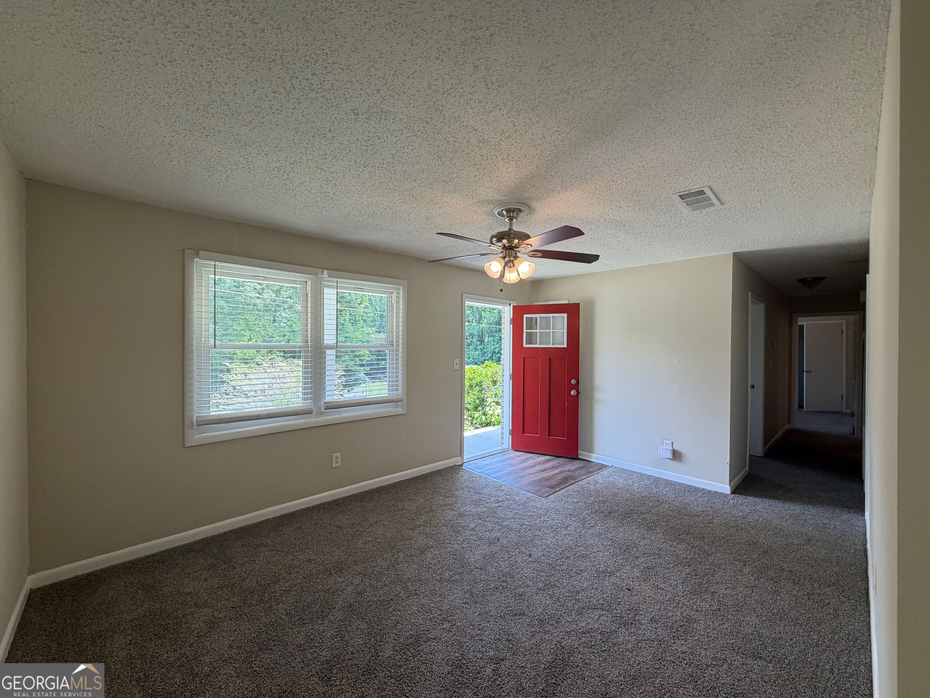 2192 Chestnut Log Loop Property Photo 4