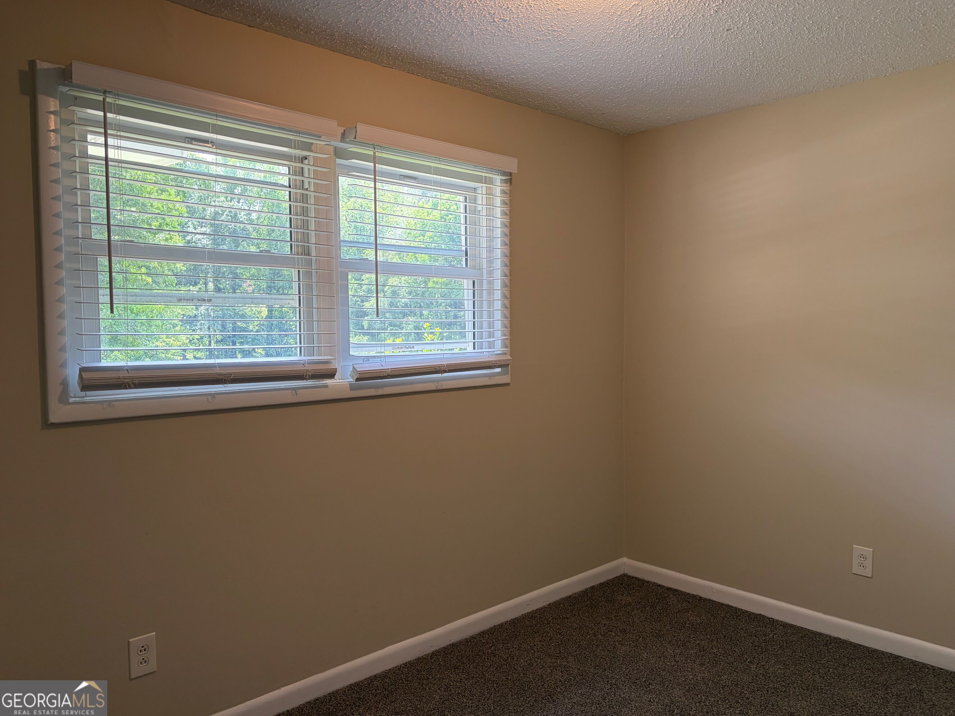 2192 Chestnut Log Loop Property Photo 8