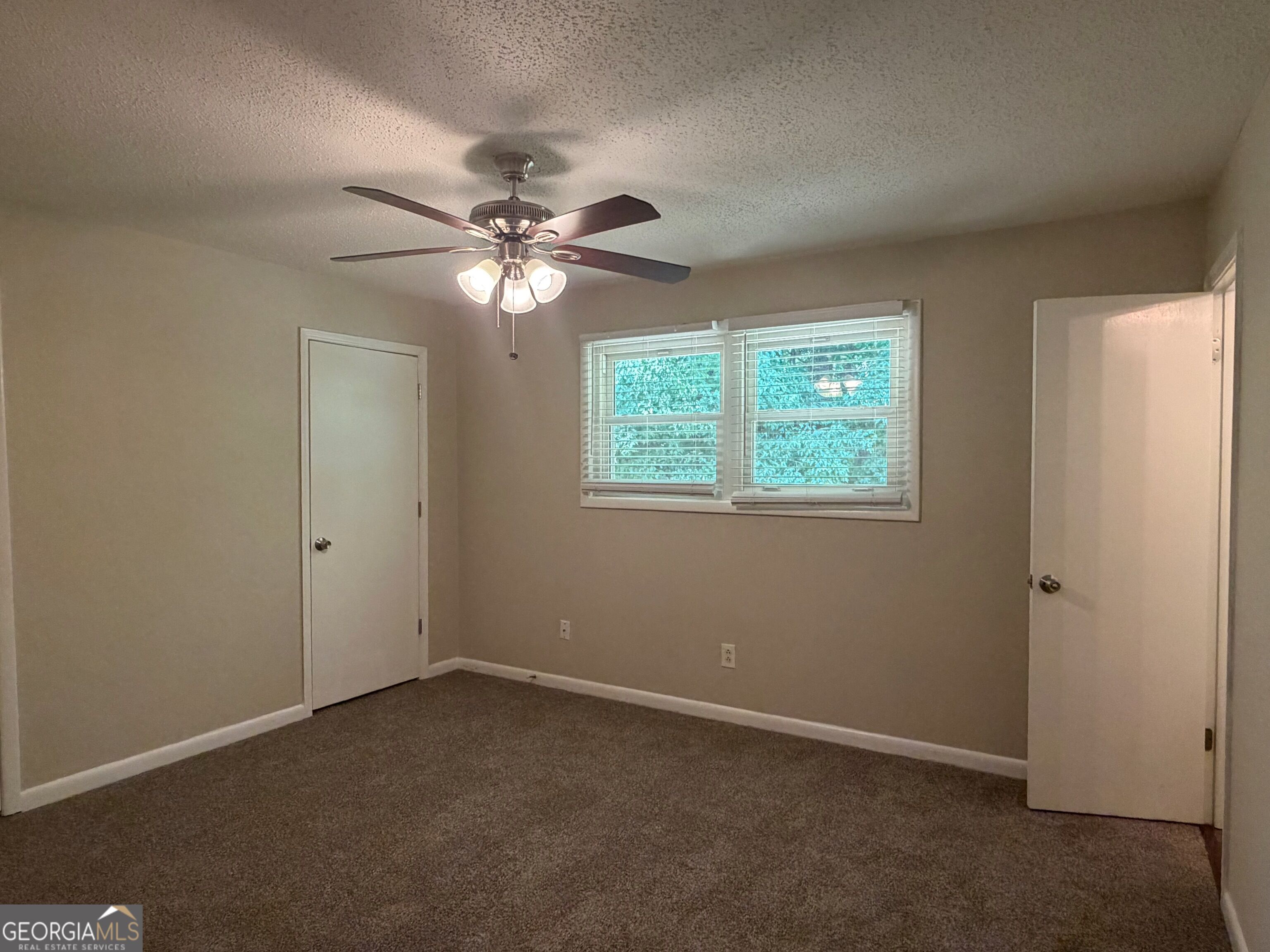 2192 Chestnut Log Loop Property Photo 11