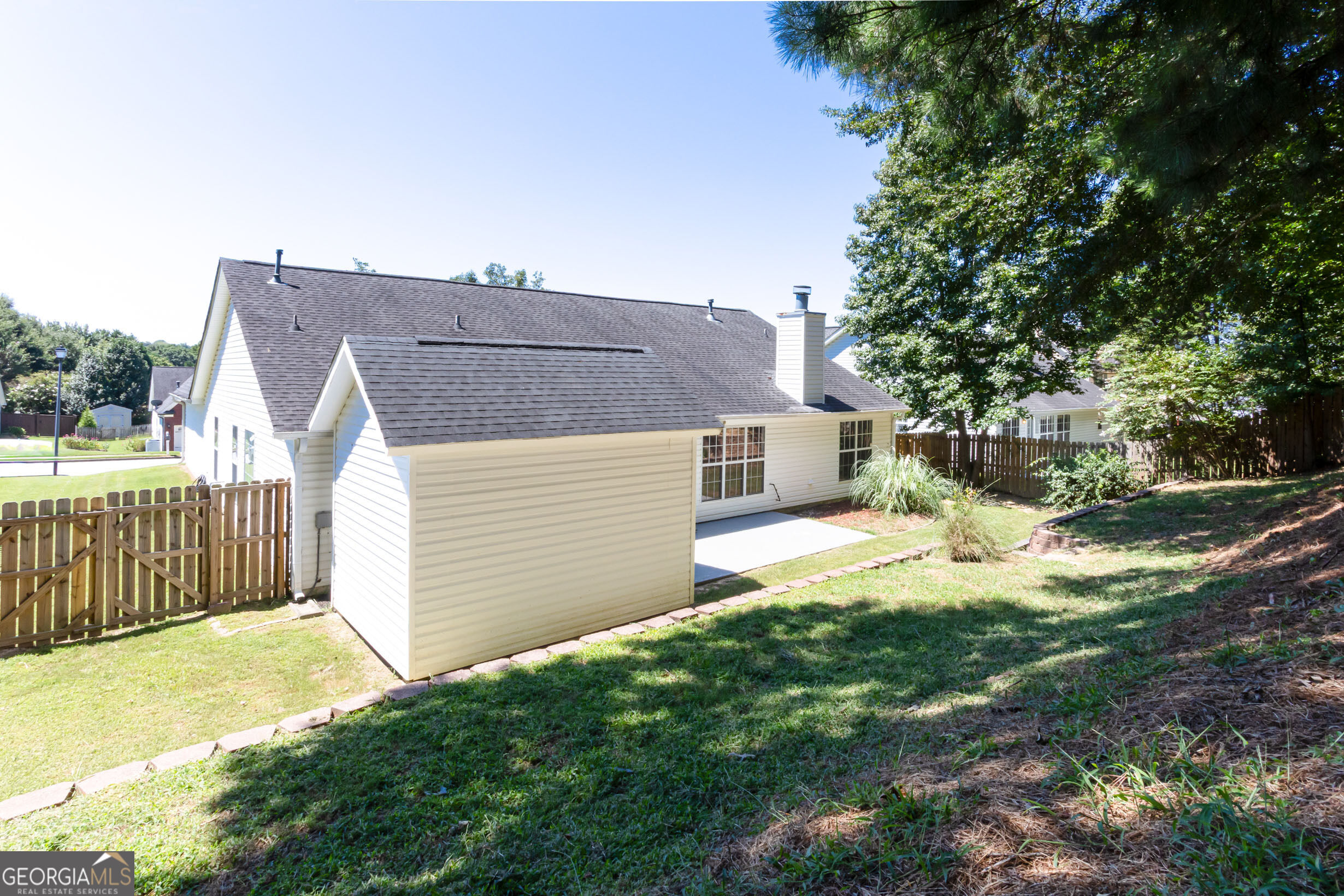 2730 Matlin Way Property Photo 12