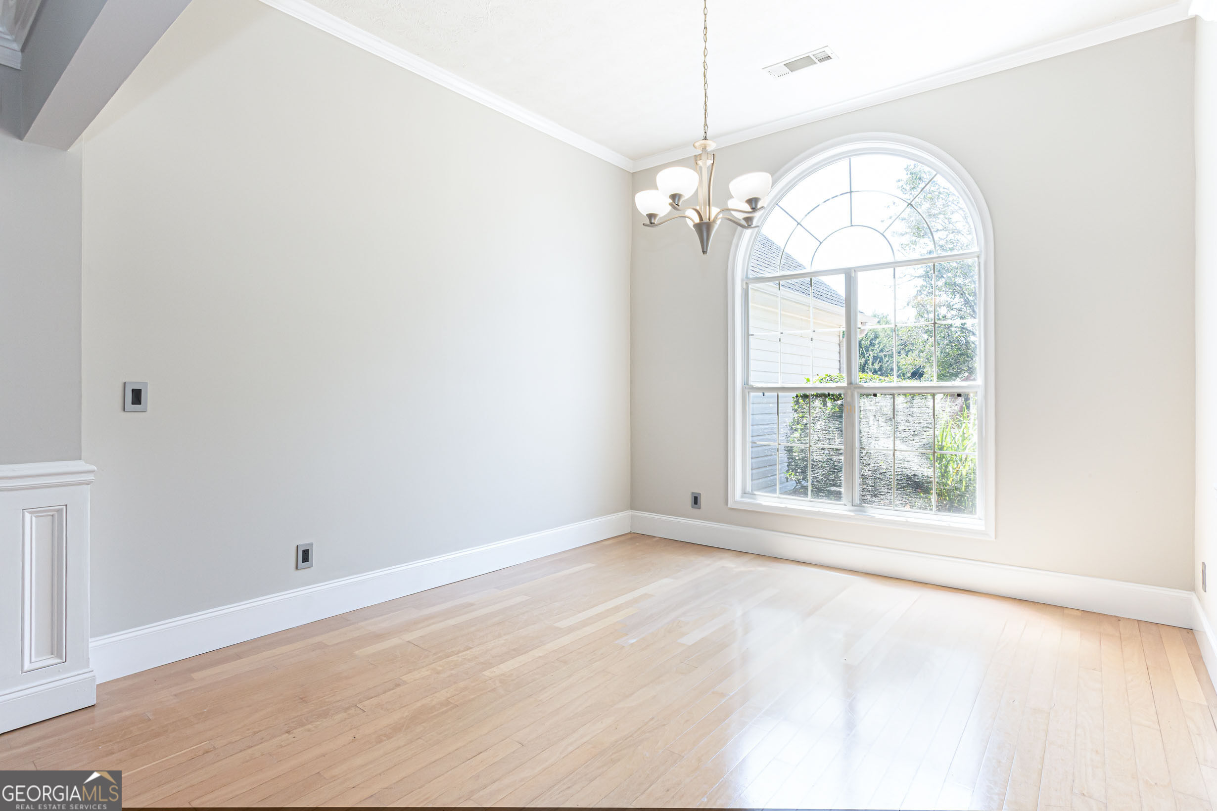 2730 Matlin Way Property Photo 18