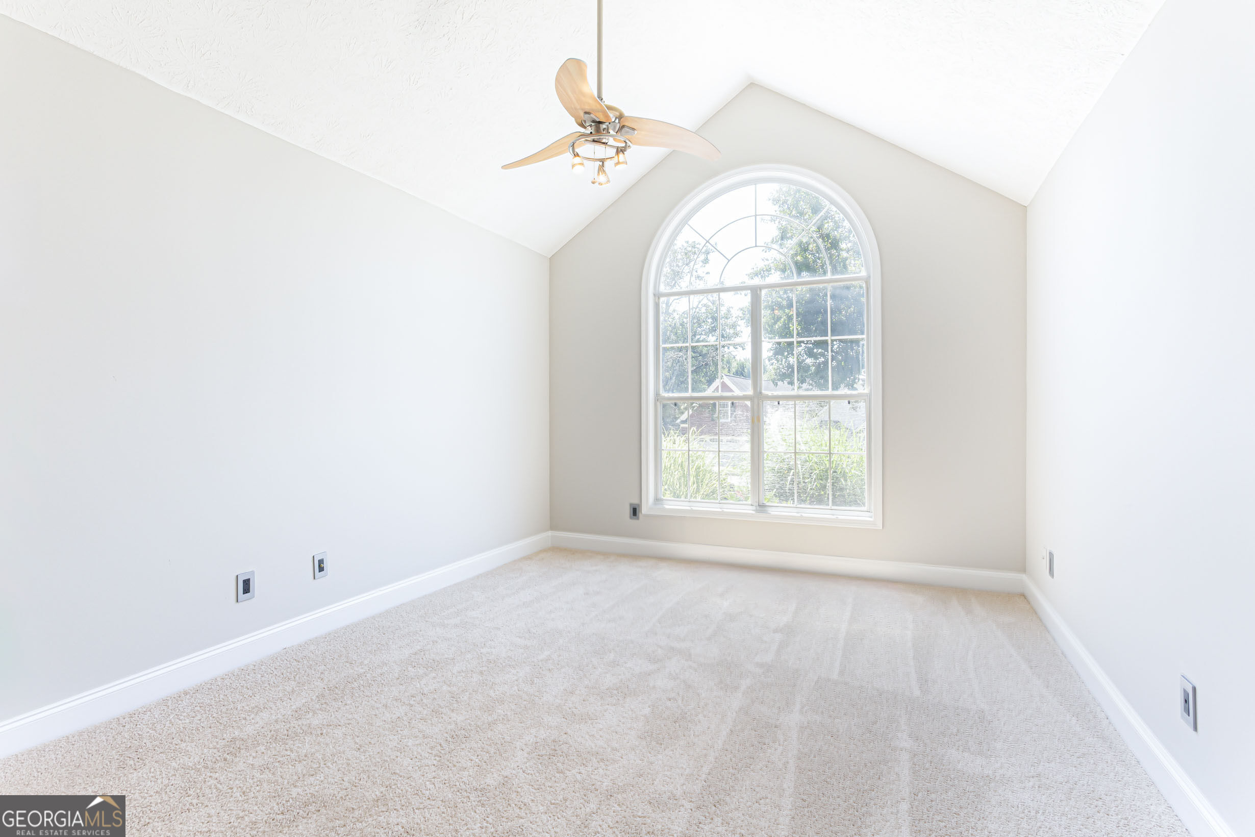 2730 Matlin Way Property Photo 40