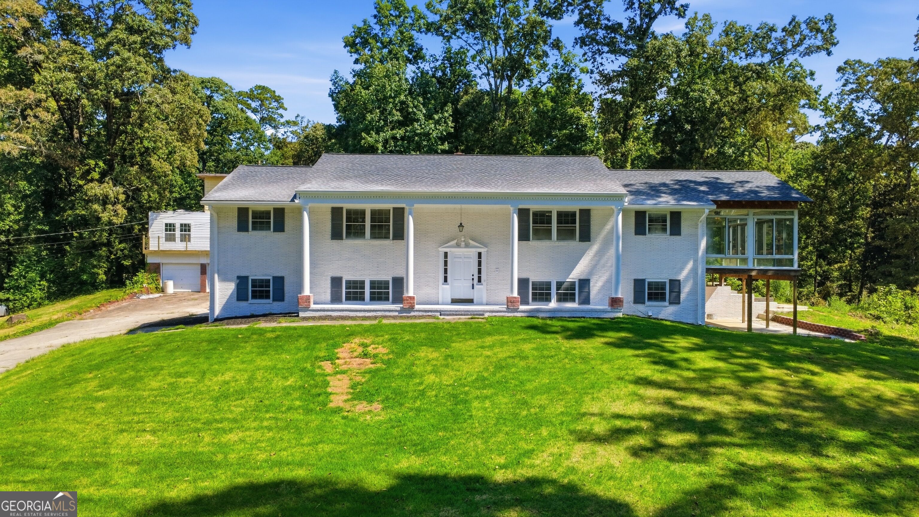 3257 S Bay Drive Property Photo 1