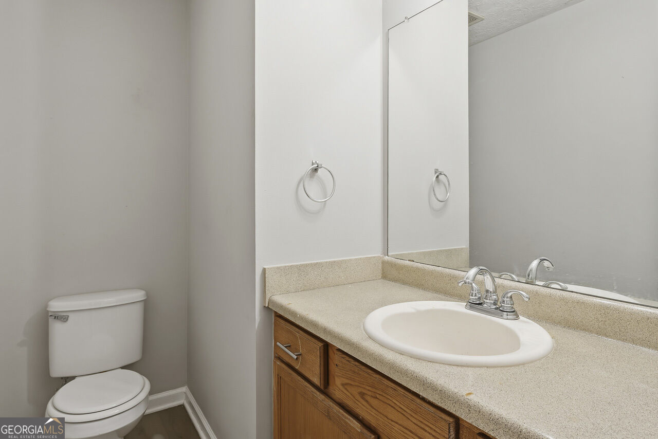 3737 Waldrop Drive Property Photo 8