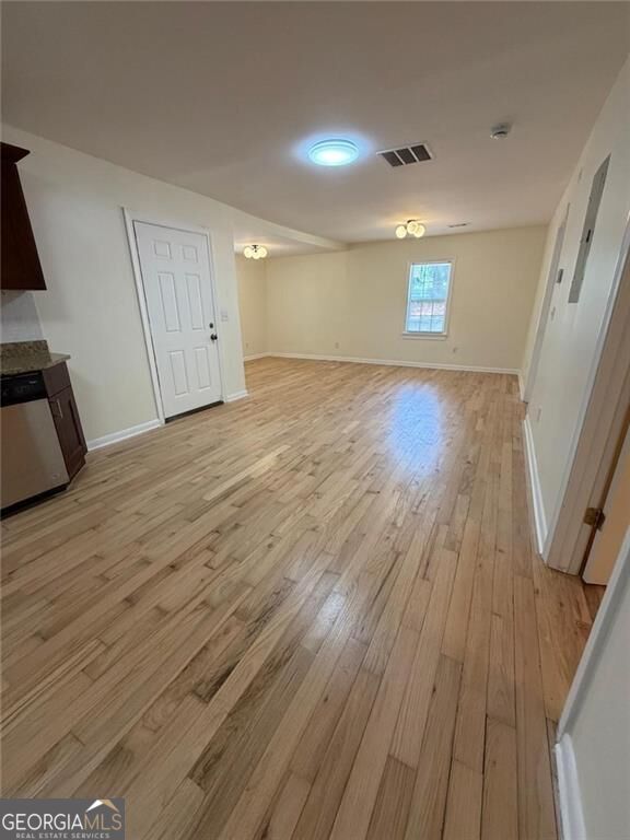 637 Parkdale Drive Property Photo 3