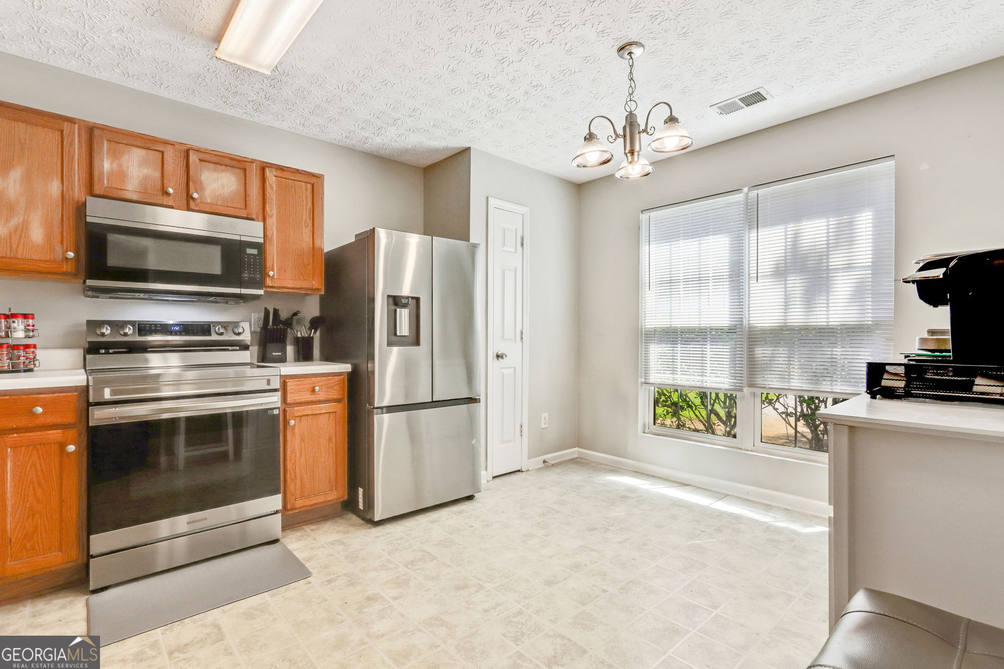 3347 Waldrop Trail Property Photo 4