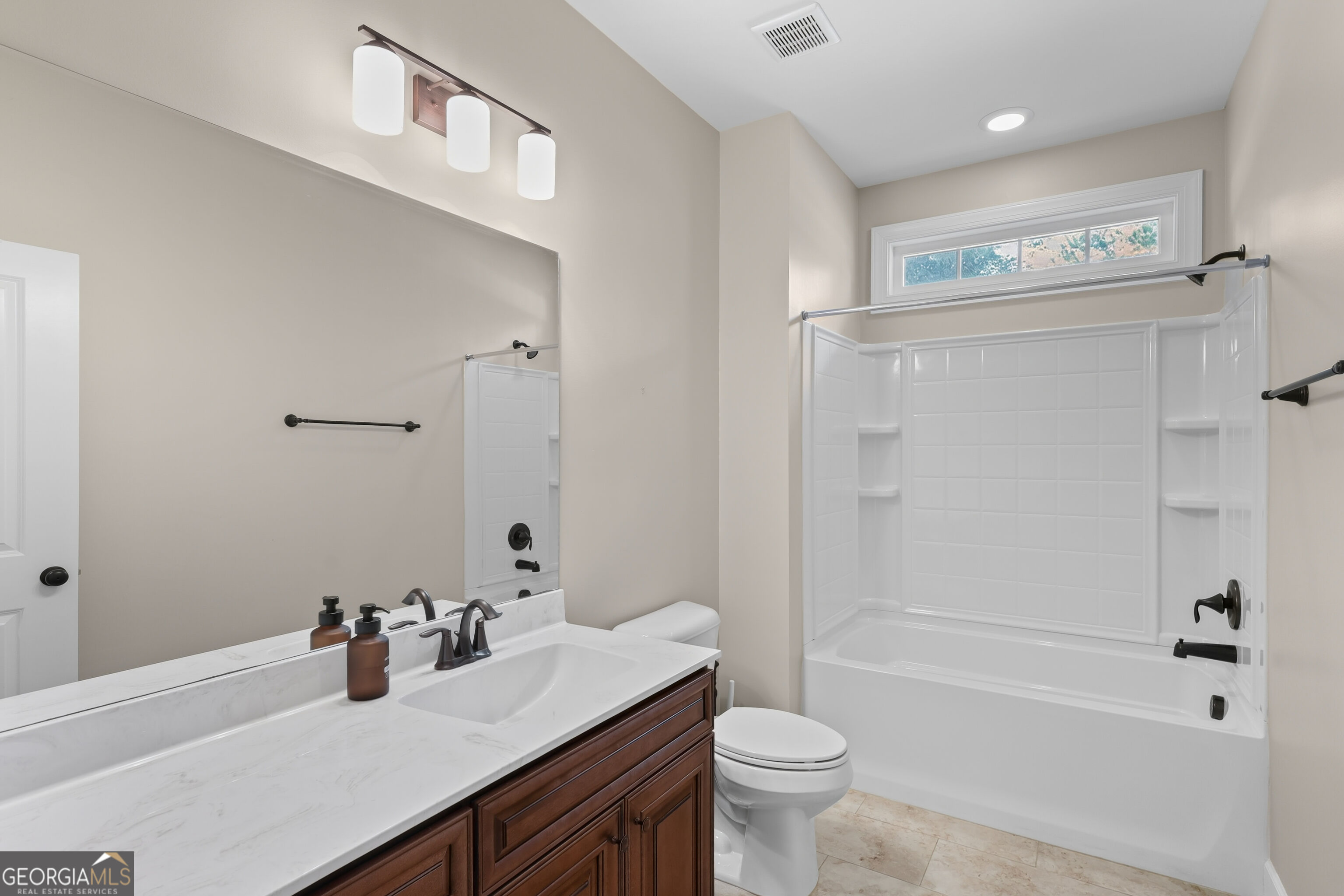 335 Westminster Drive Property Photo 12