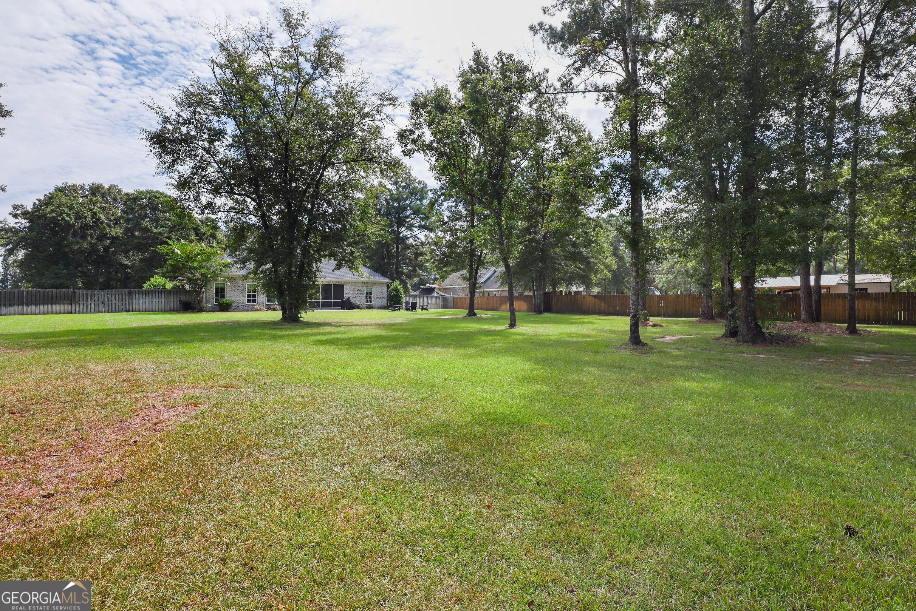 335 Westminster Drive Property Photo 37