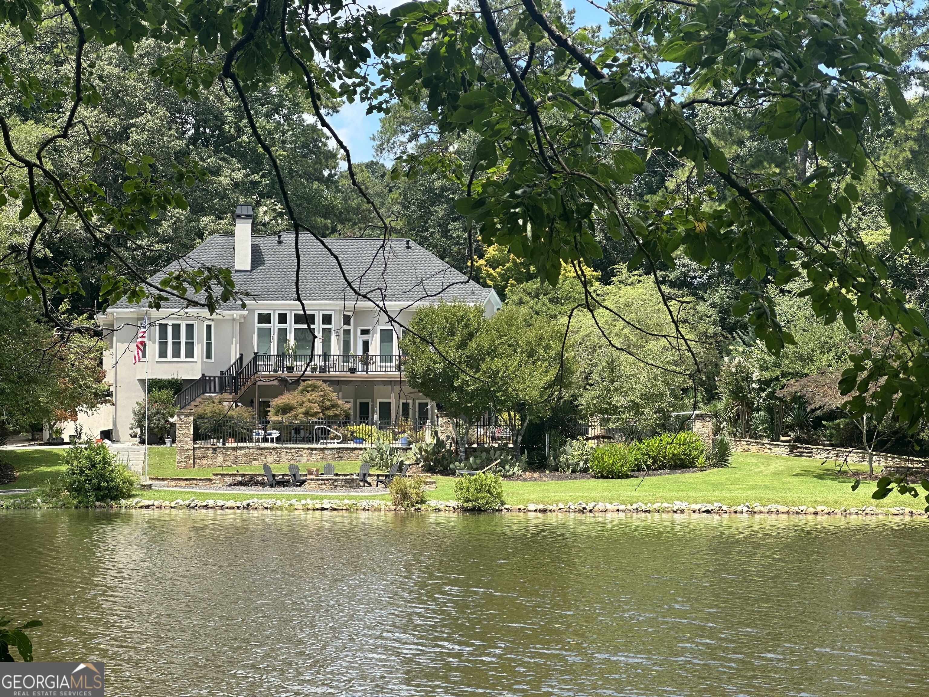 90 Springview Place