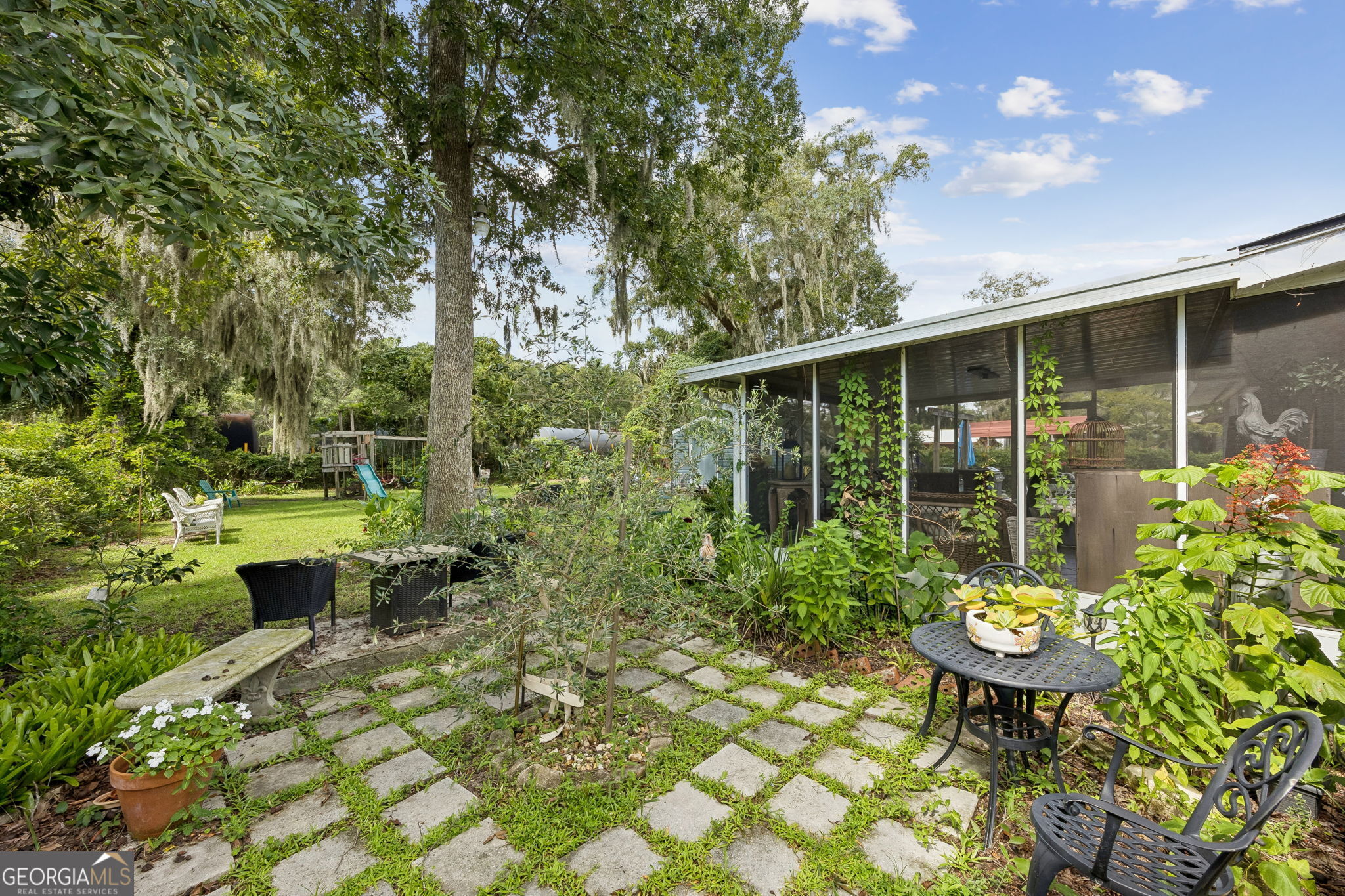 105 Gunter Street Property Photo 39