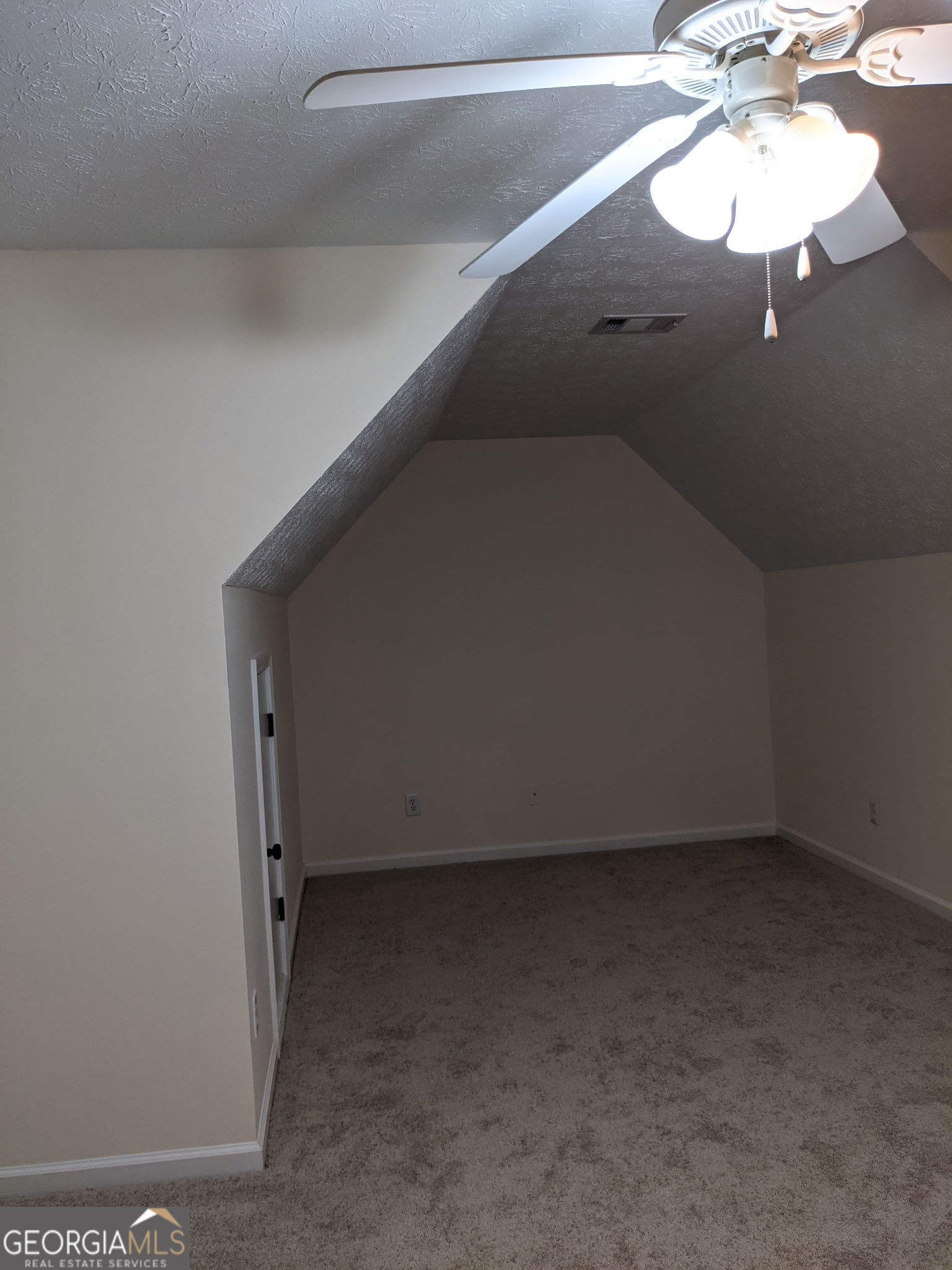 322 Emerald Way Property Photo 3