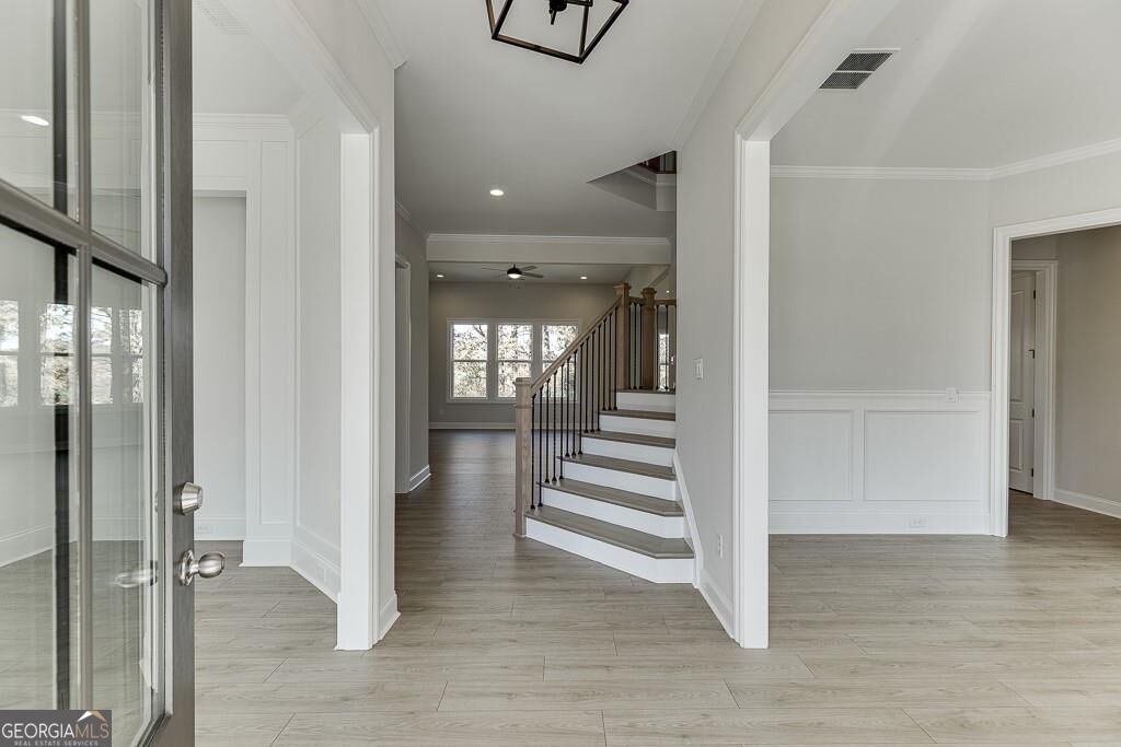 450 Thunder Road Property Photo 3