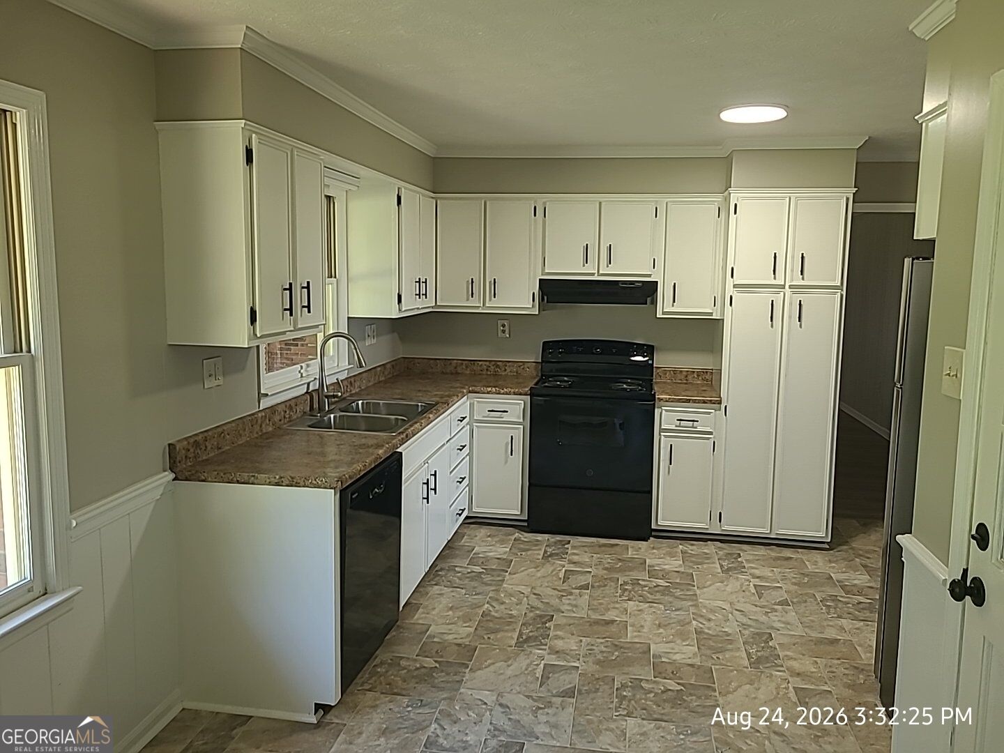 563 Pinehill Road Property Photo 7