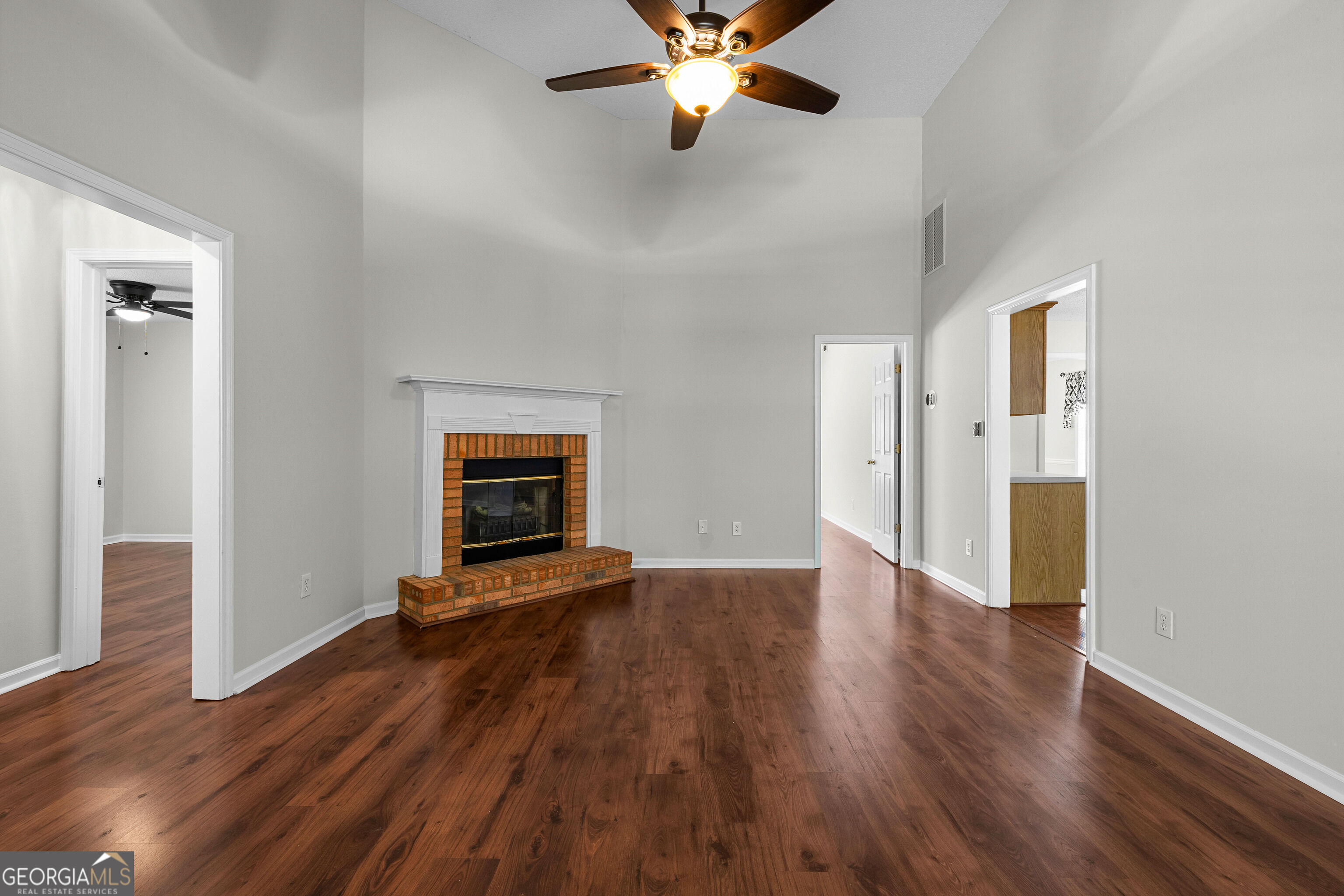 20 Walton Woods Drive Property Photo 8