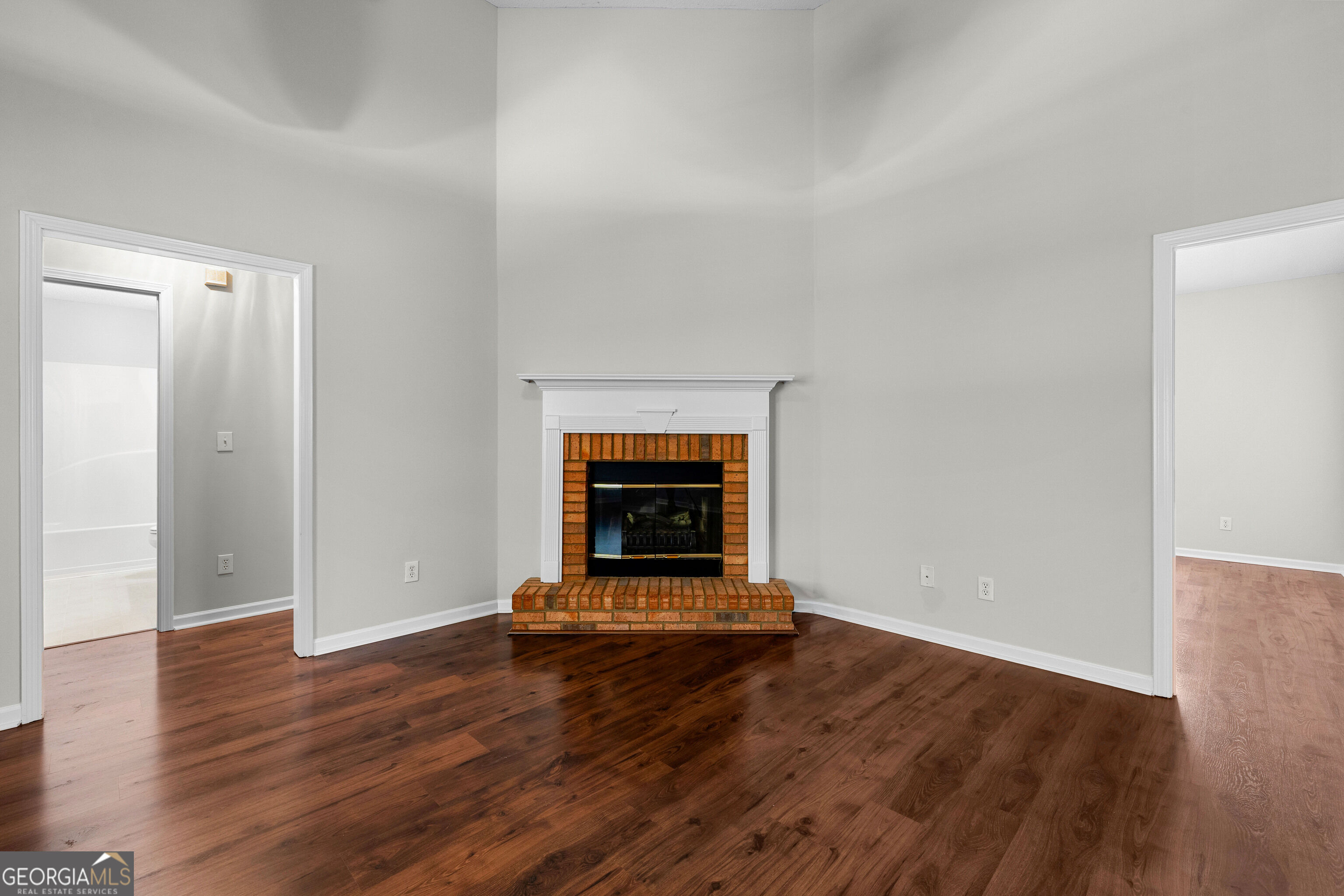 20 Walton Woods Drive Property Photo 11