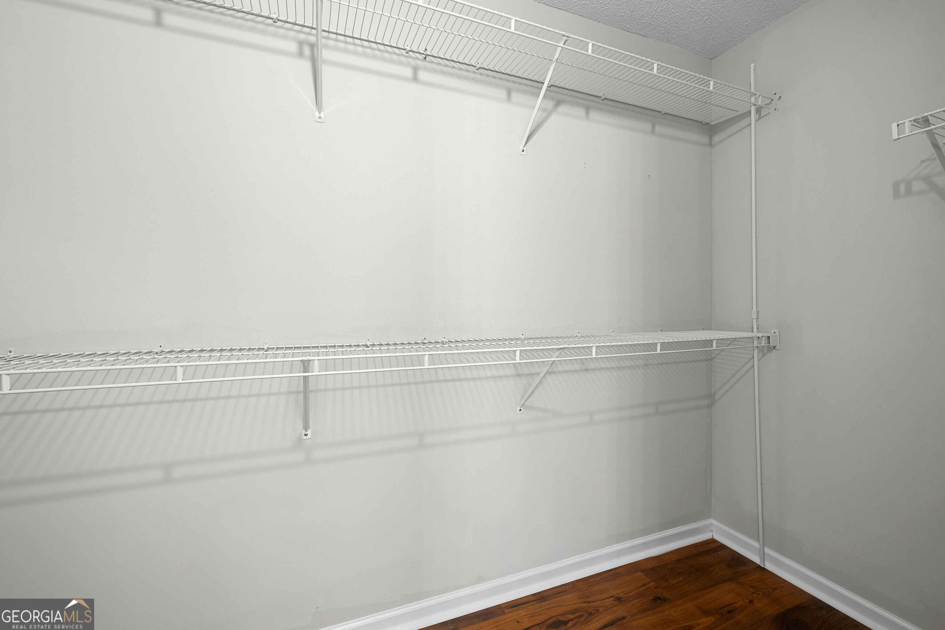 20 Walton Woods Drive Property Photo 21