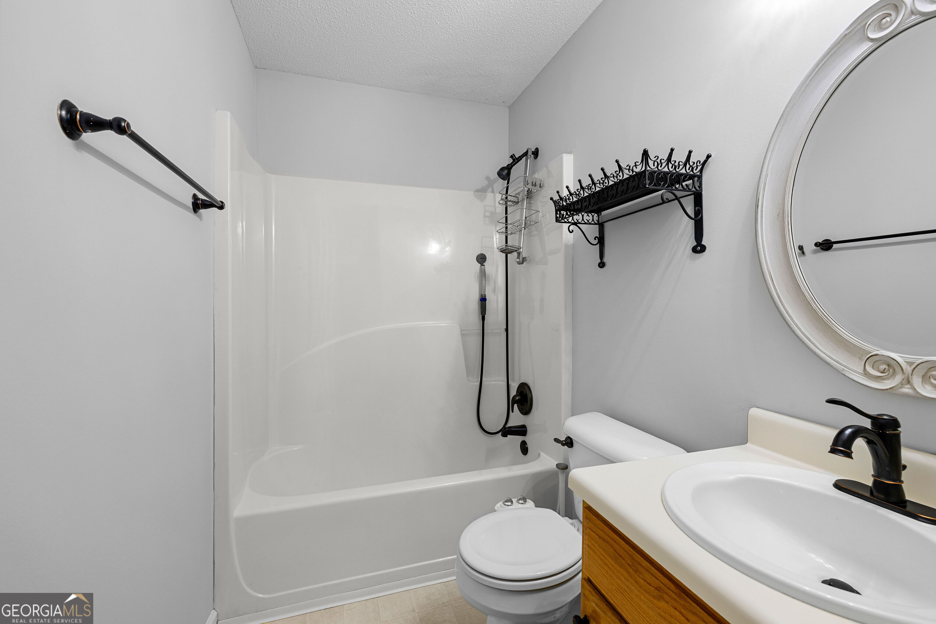 20 Walton Woods Drive Property Photo 25
