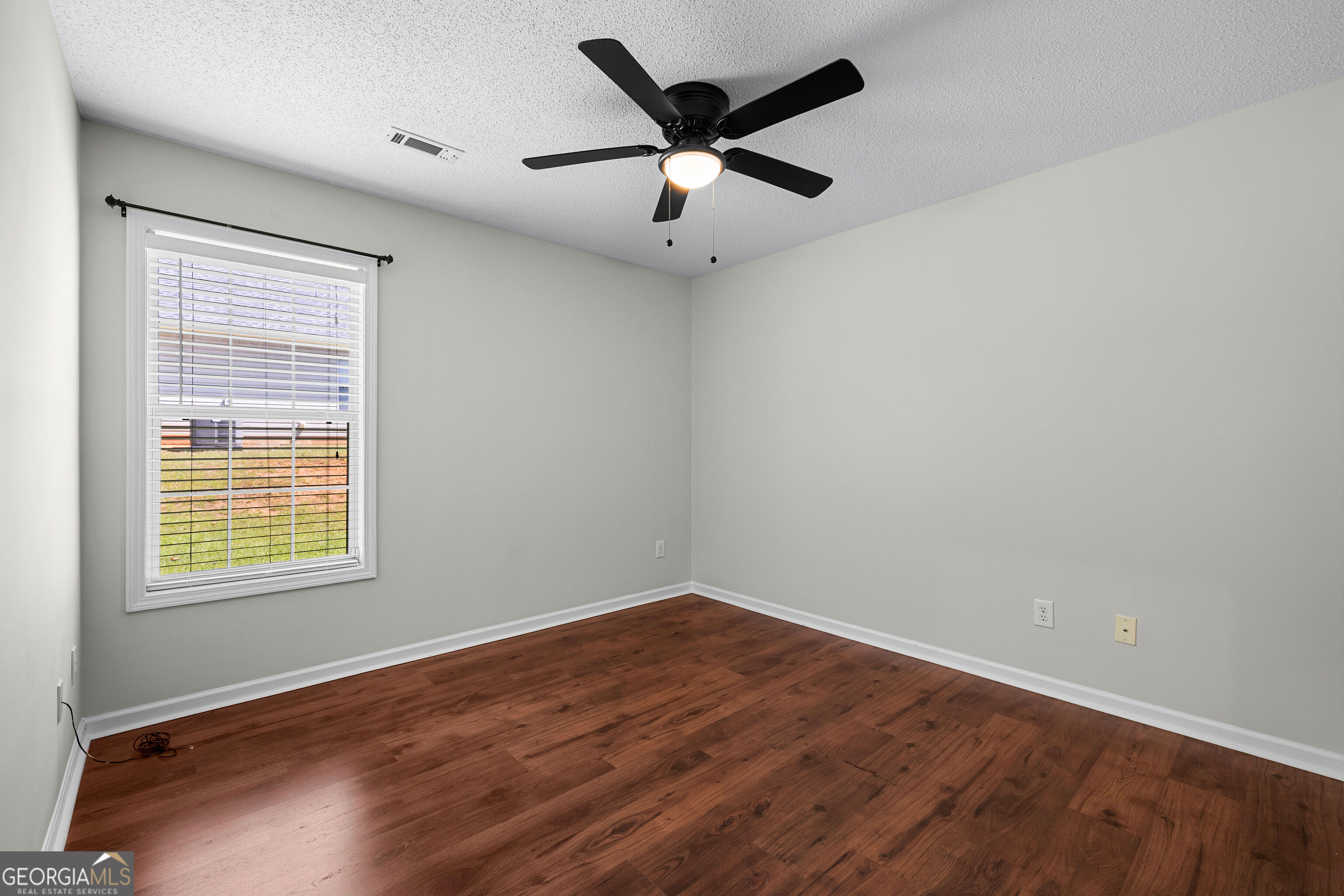 20 Walton Woods Drive Property Photo 26