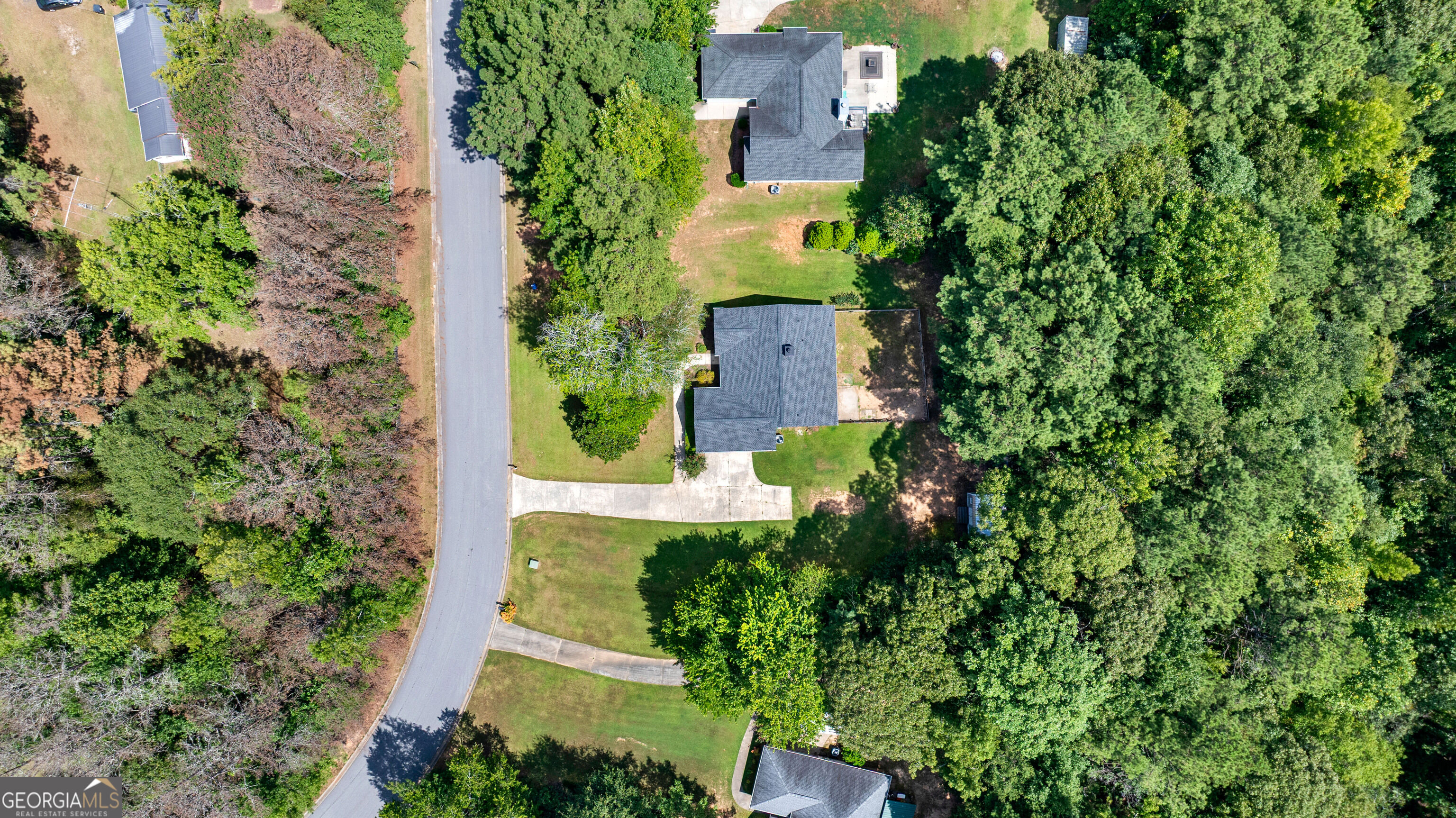 20 Walton Woods Drive Property Photo 32