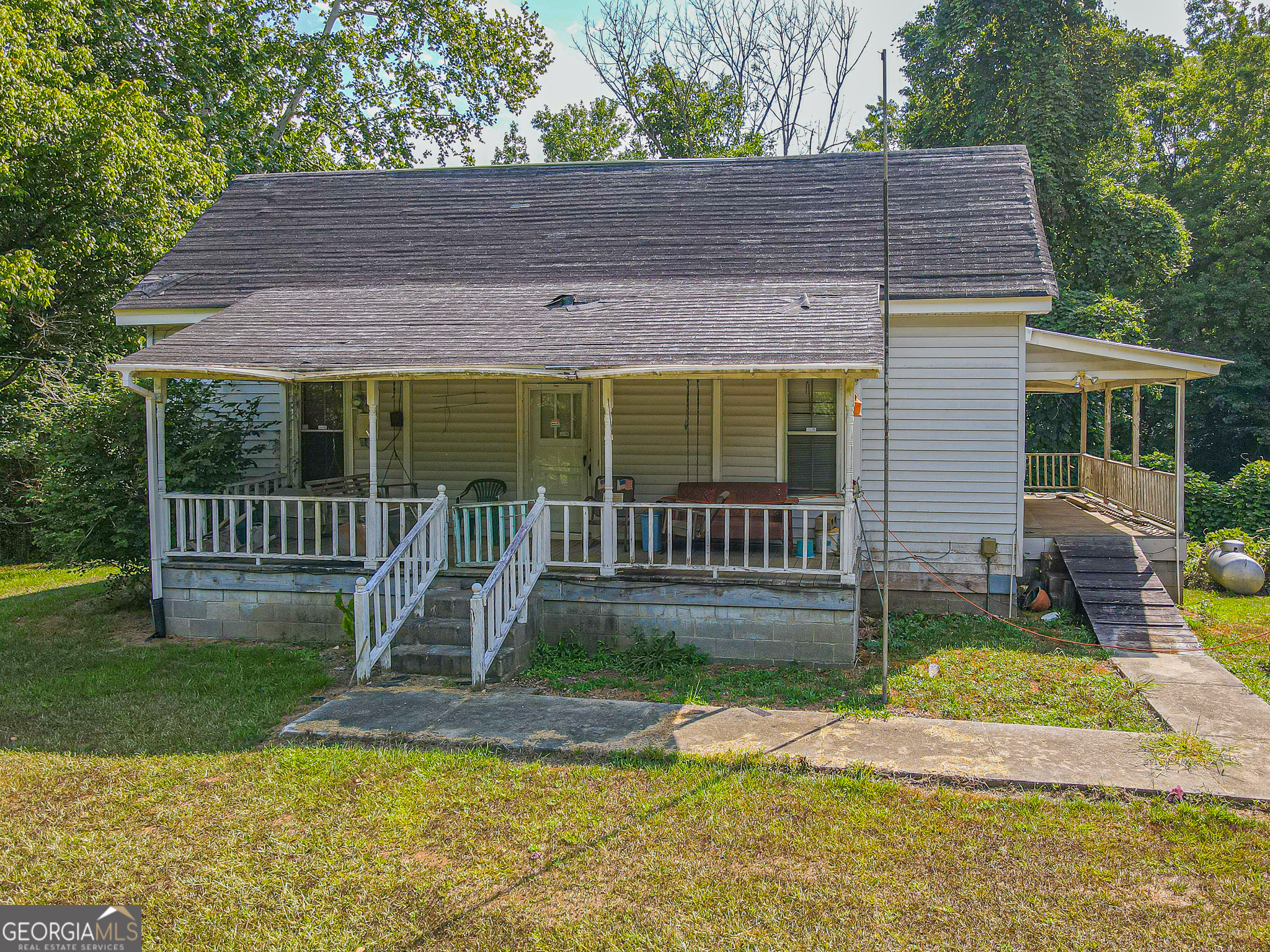 4542 E Hall Road Property Photo 6