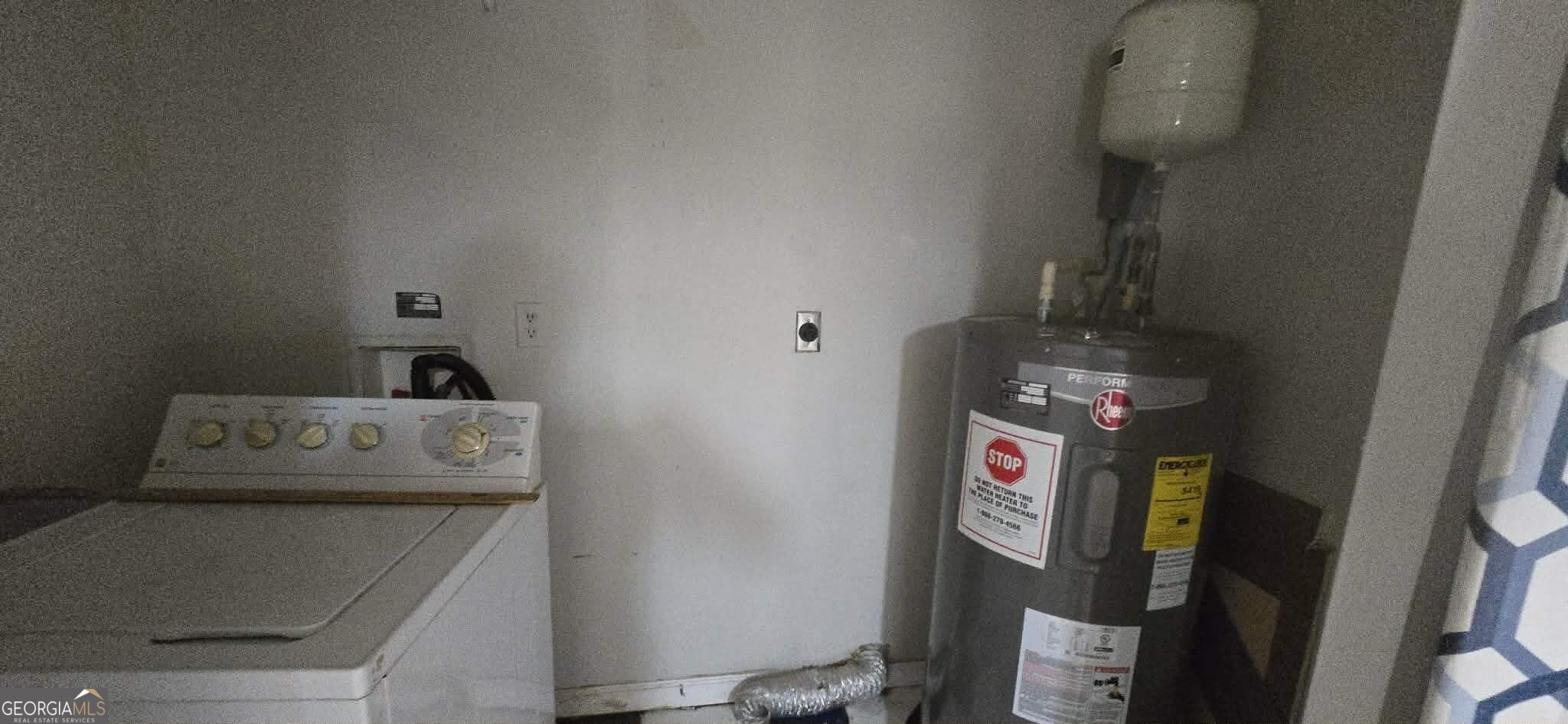 415 King Arnold Street Property Photo 18