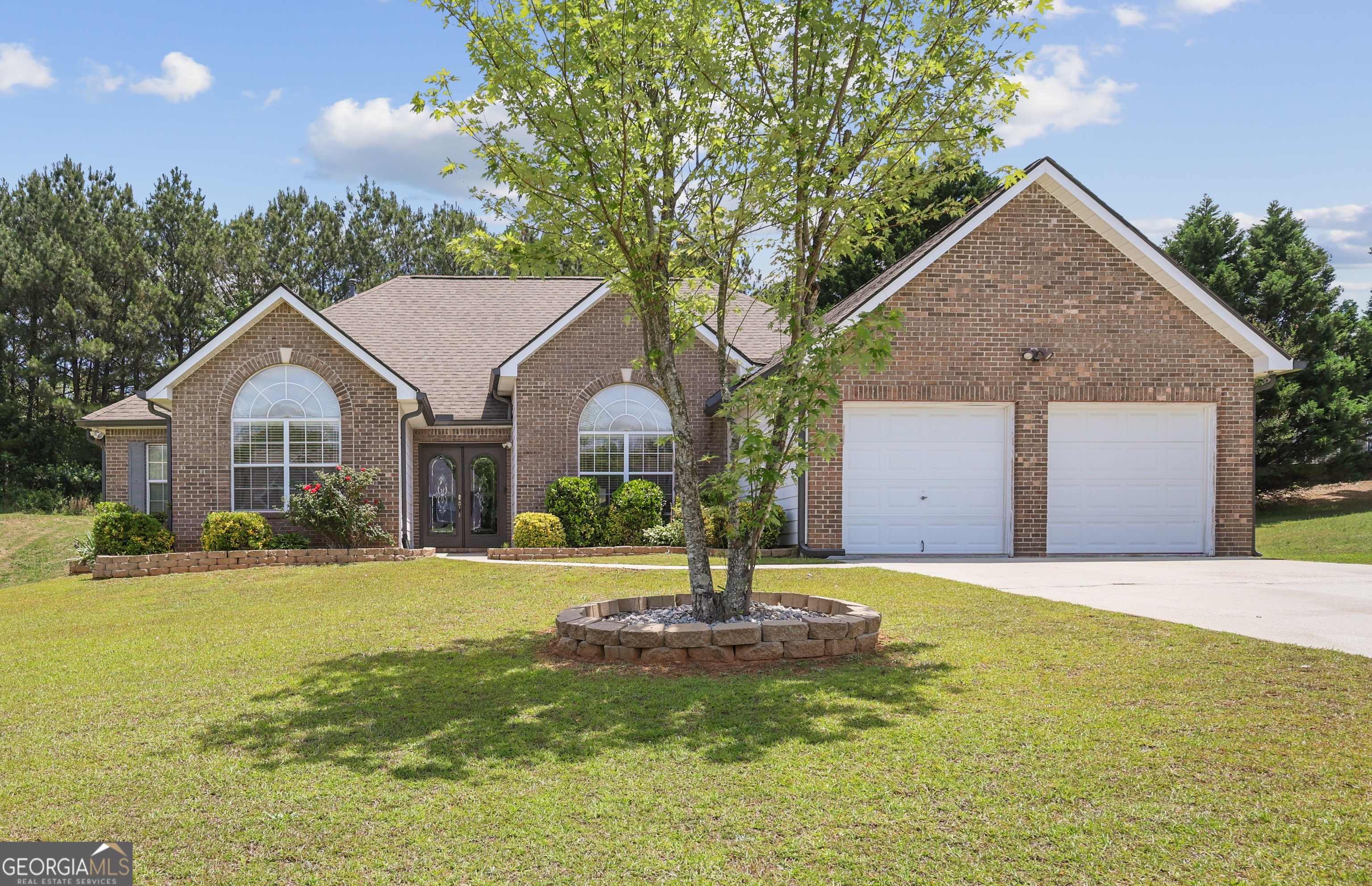 6827 Hill Creek Cove Property Photo 2