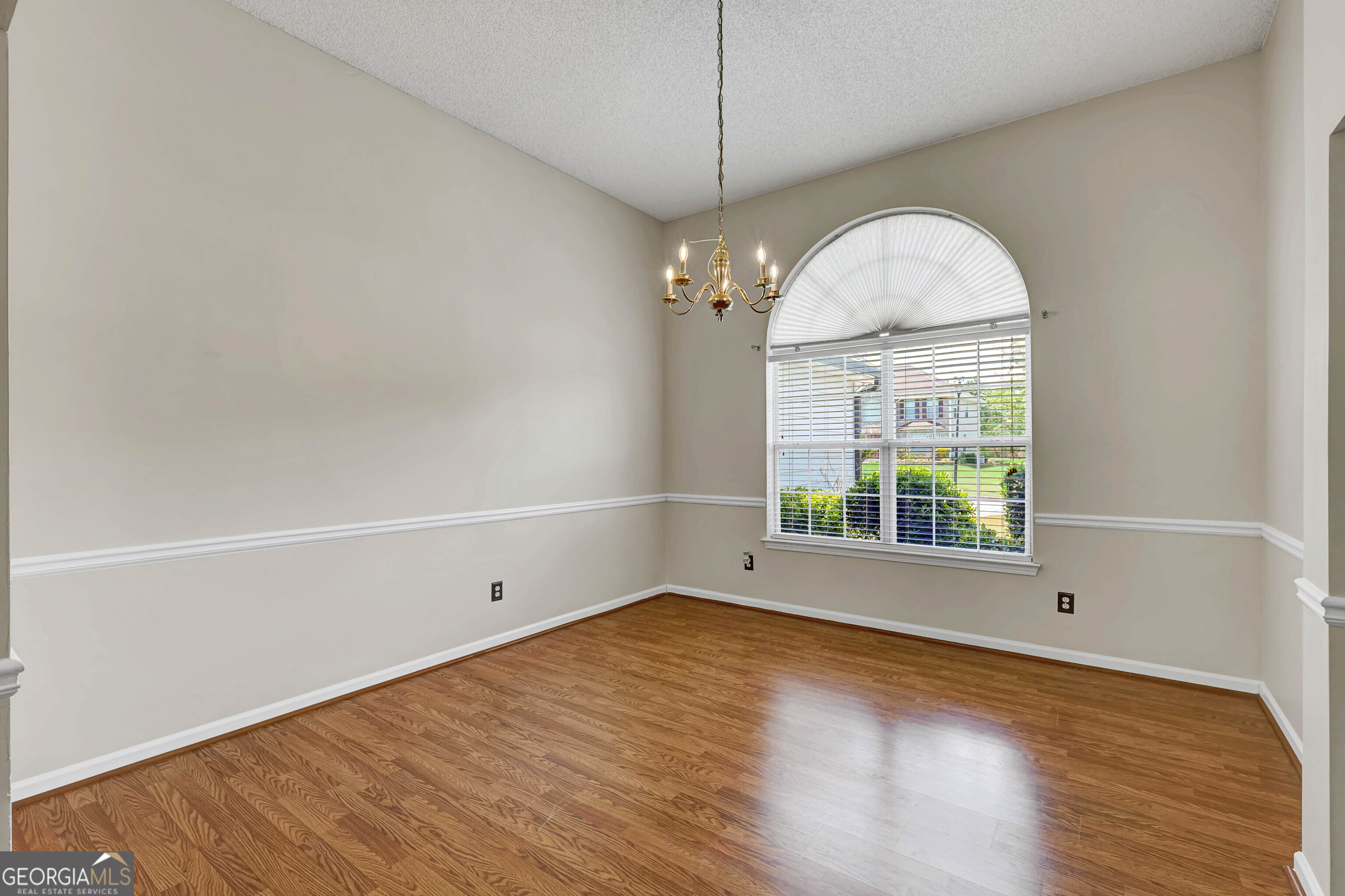 6827 Hill Creek Cove Property Photo 6