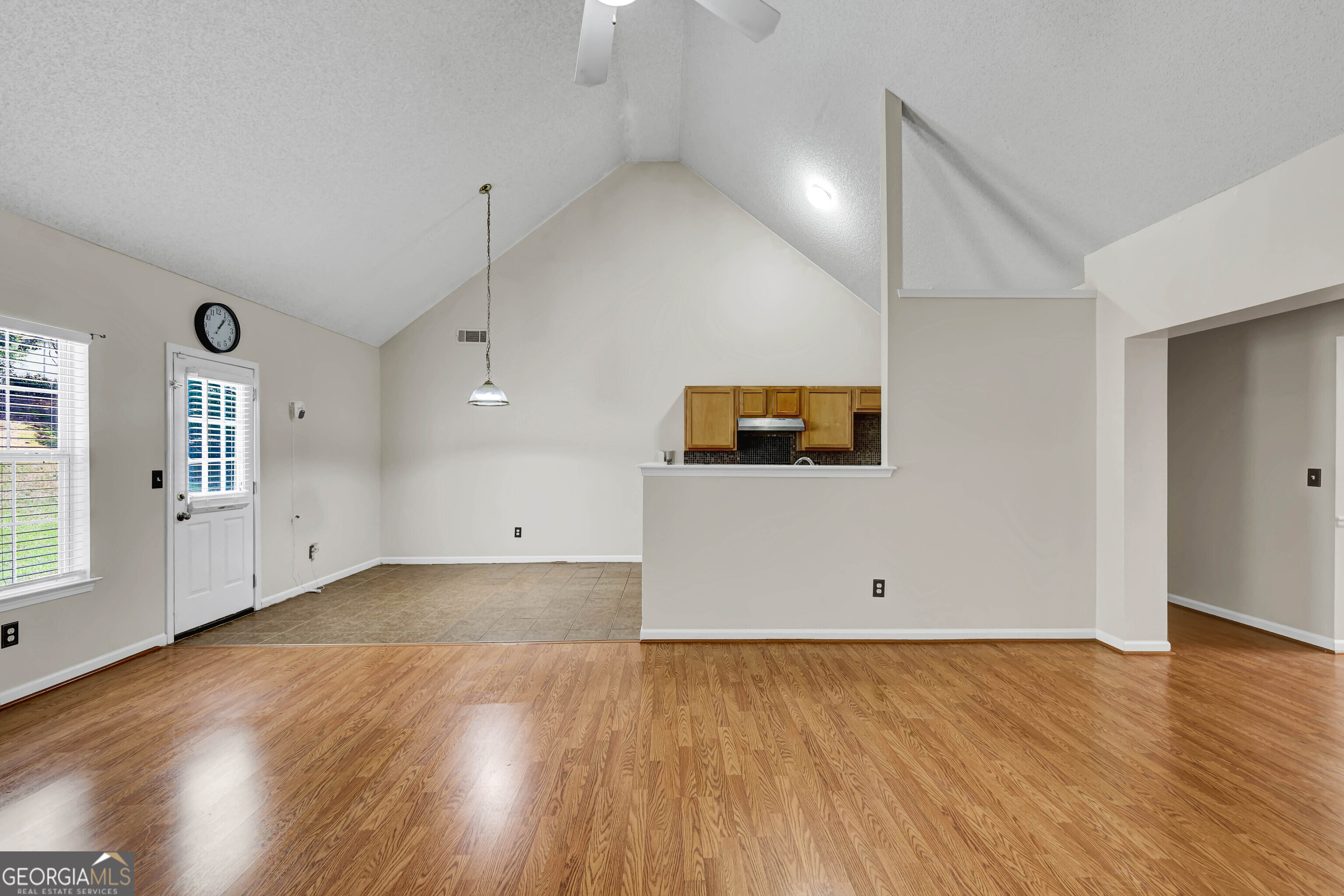 6827 Hill Creek Cove Property Photo 10