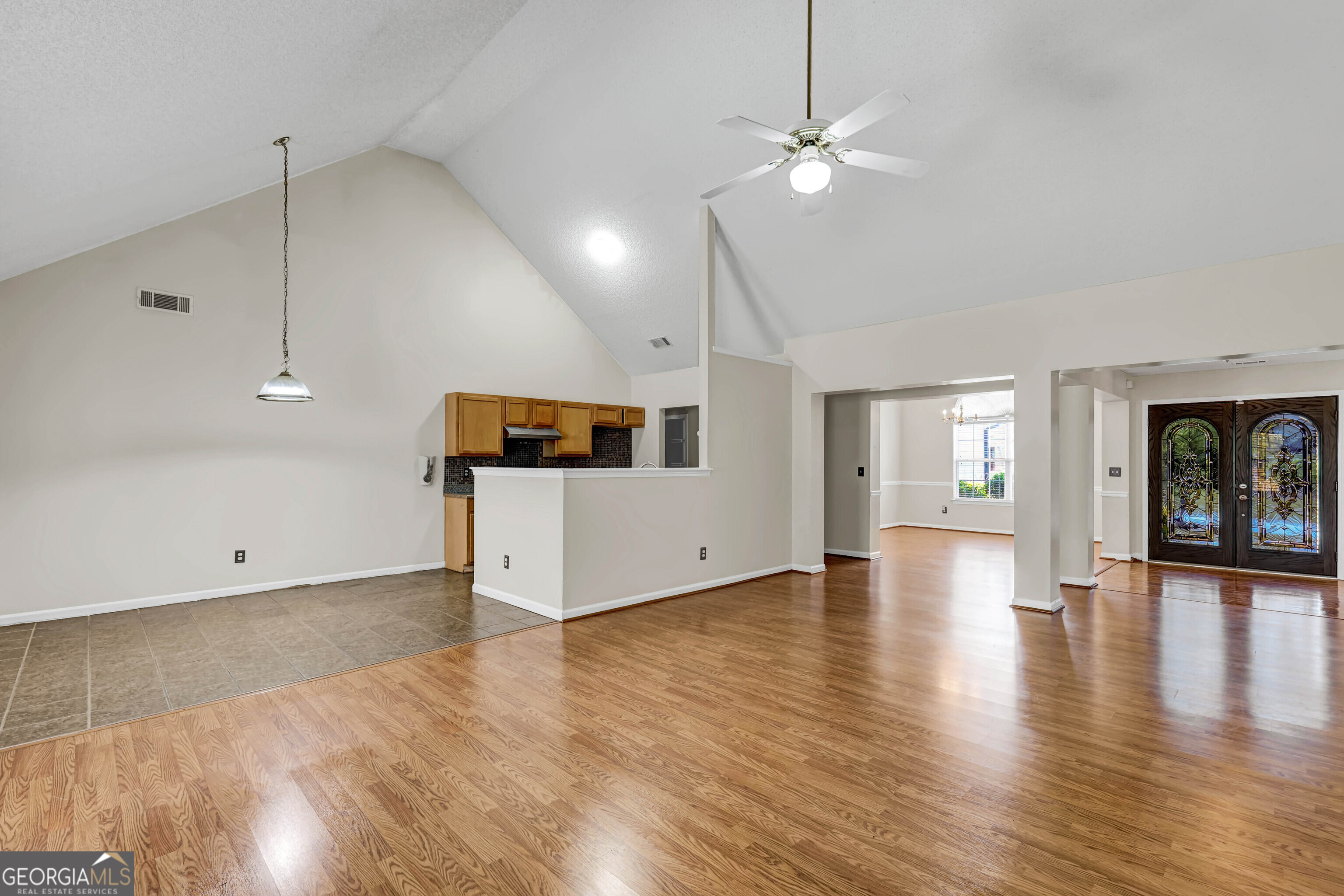 6827 Hill Creek Cove Property Photo 11