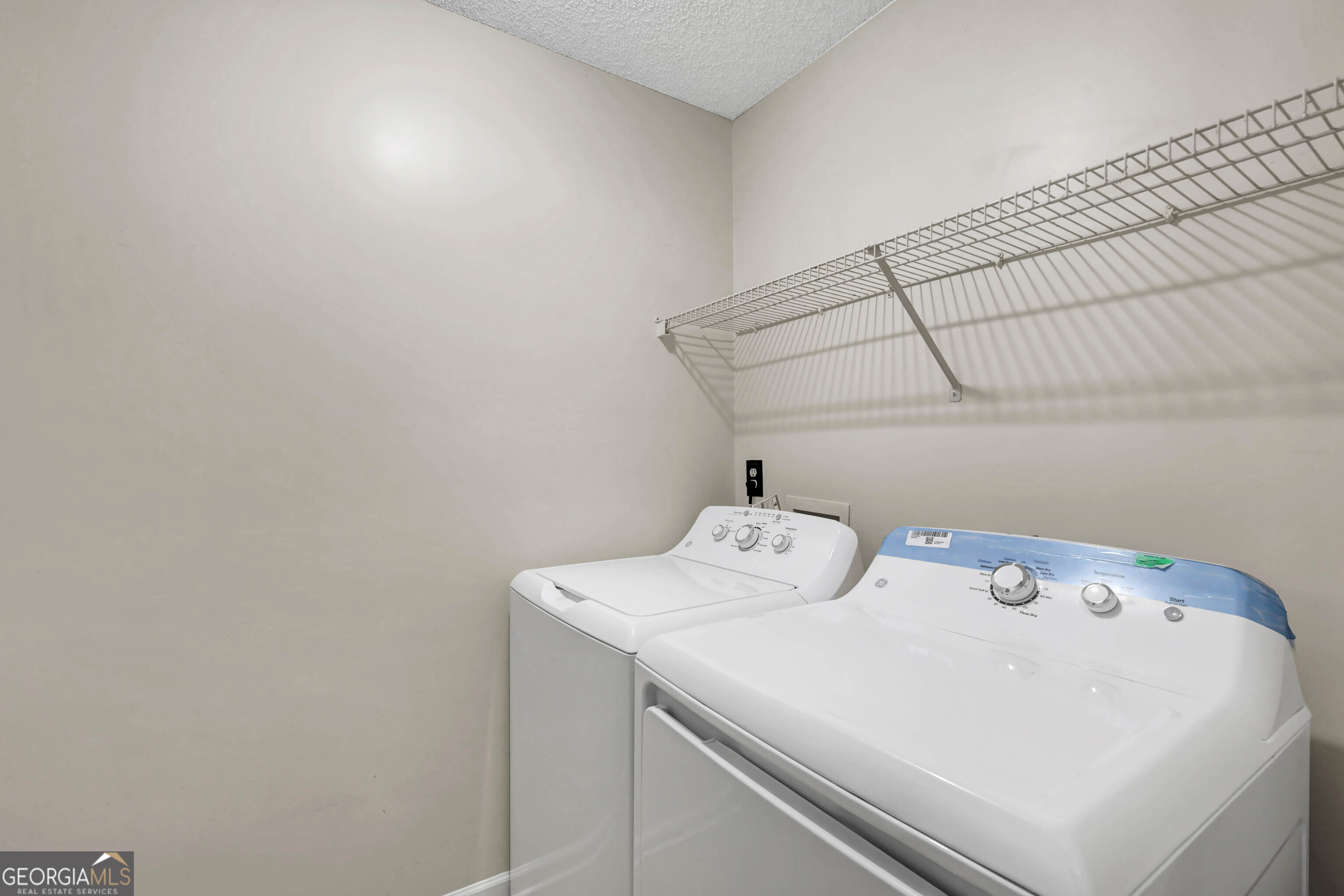 6827 Hill Creek Cove Property Photo 37