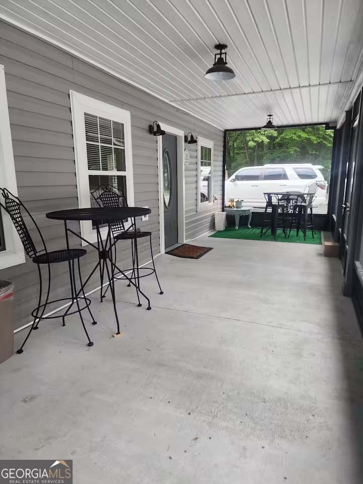 326 Turkey Run Property Photo 8