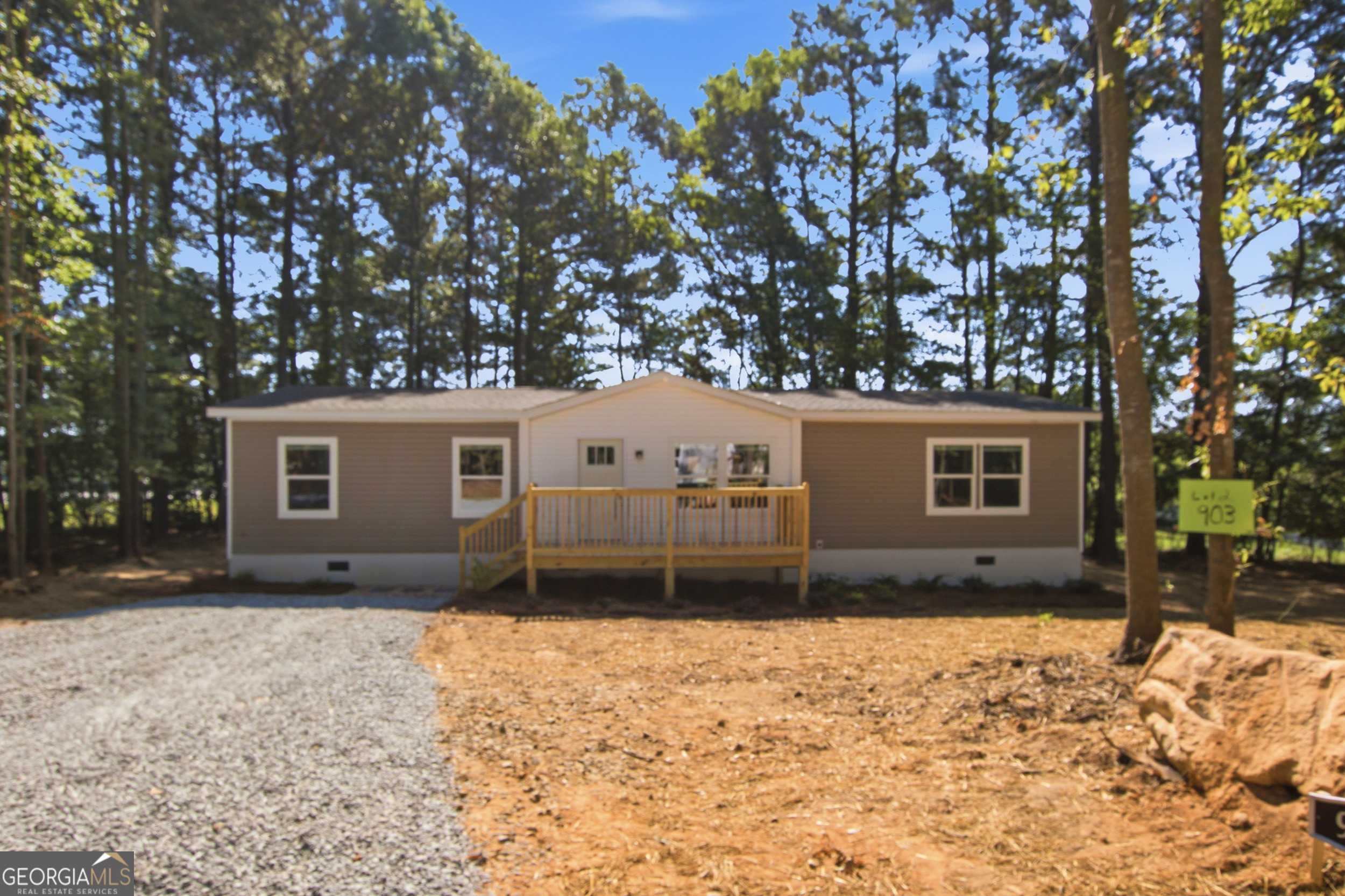 921 Smith Loop Road Property Photo 1