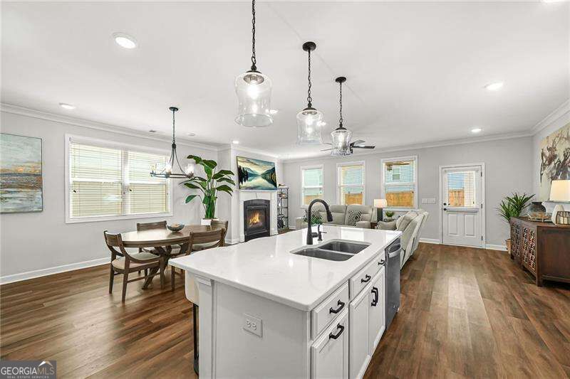 3747 Silvery Way Property Photo 13