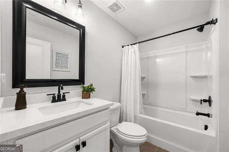 3747 Silvery Way Property Photo 28