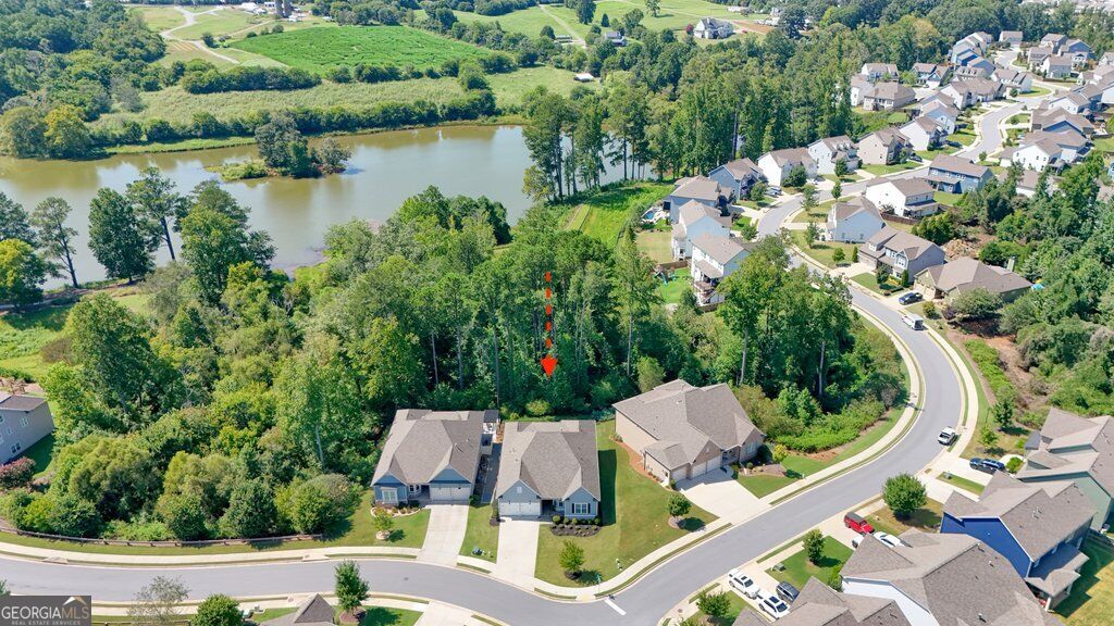213 Fieldbrook Crossing Property Photo 4