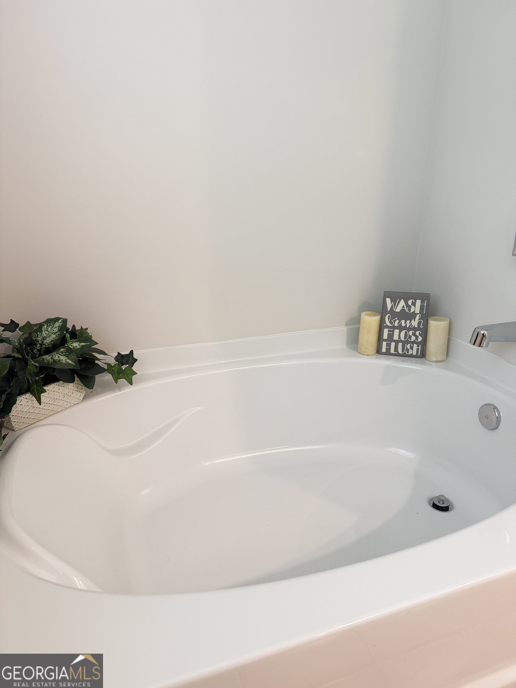 3400 Greyton Drive Property Photo 15