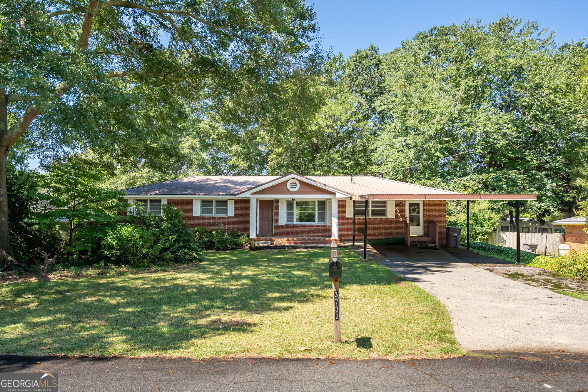 3732 Debbie Lane