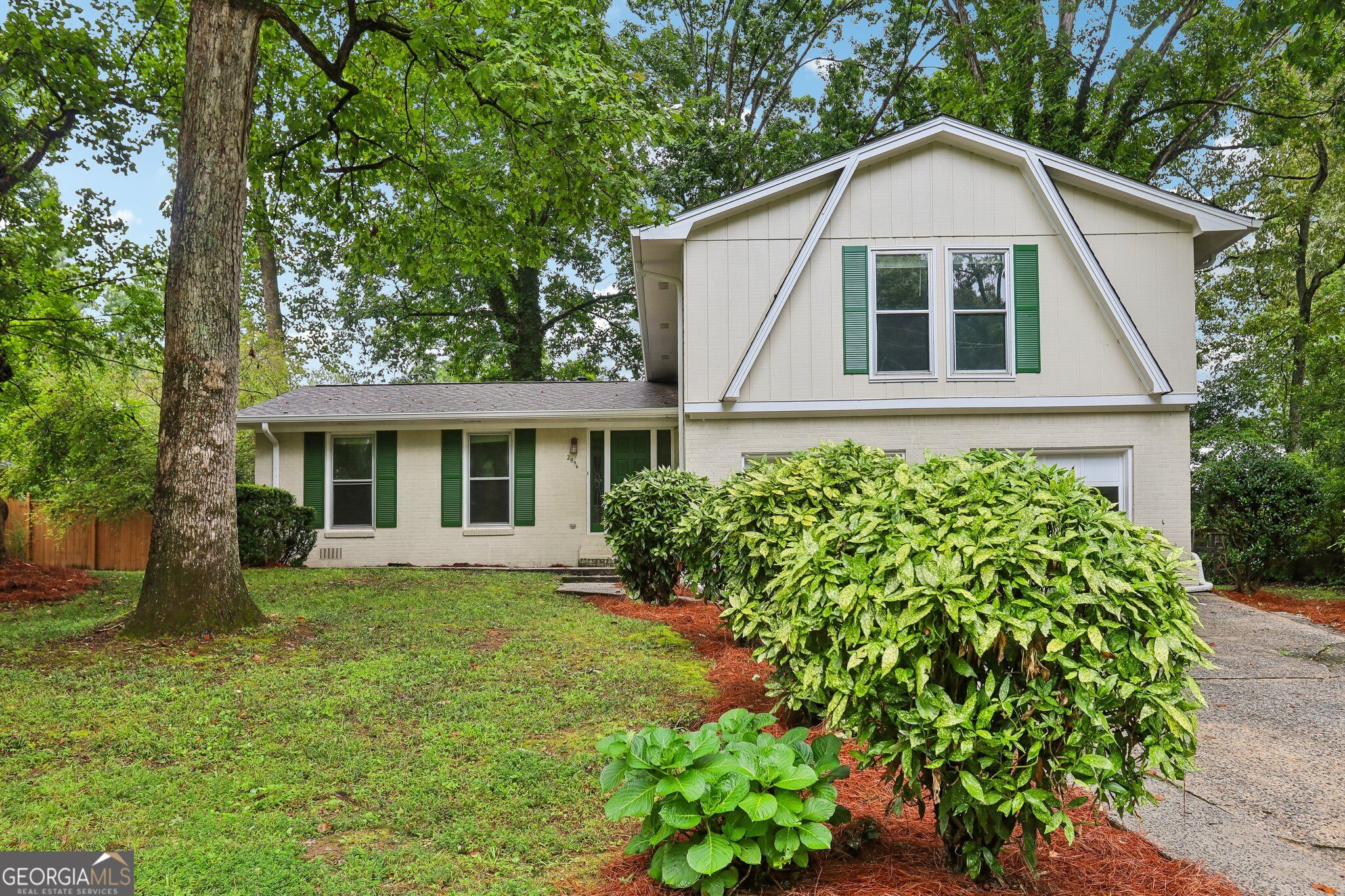 2896 Haverford Lane Se Property Photo 1